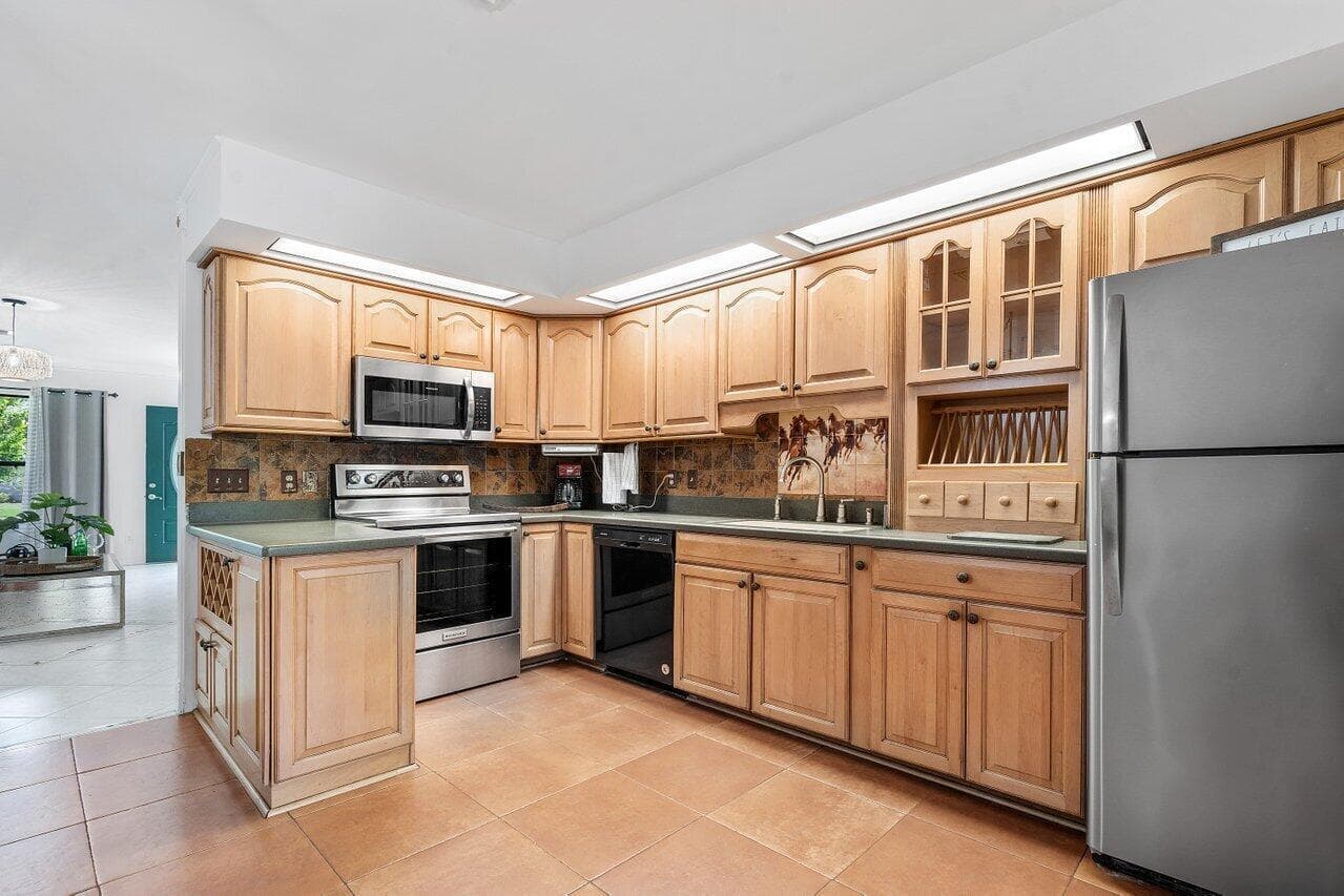 1369 Riverside Circle photo 17
