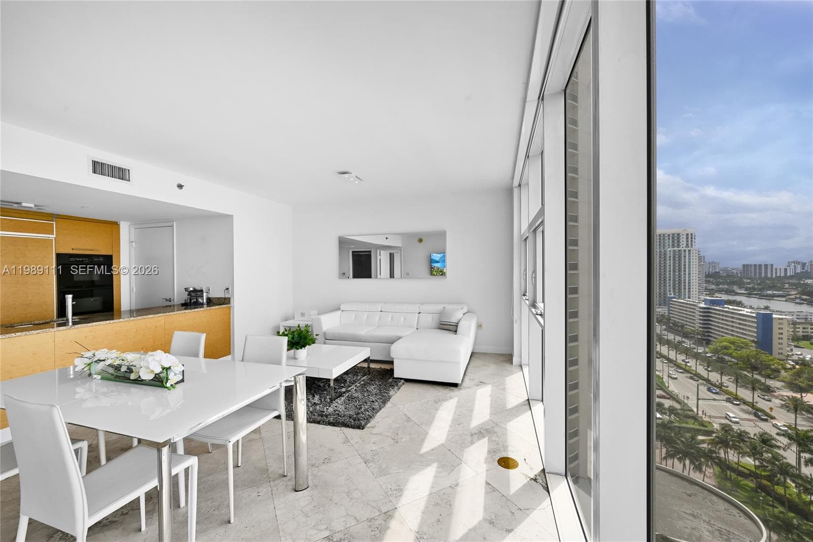 1830 Ocean Dr 1907 photo 16