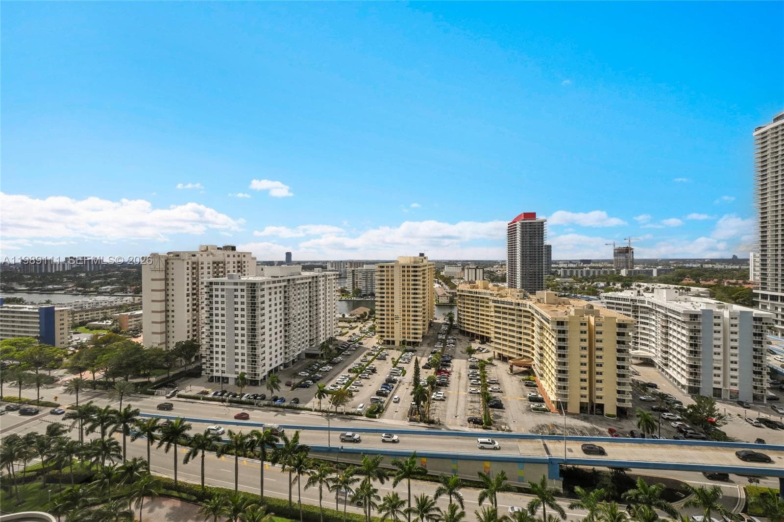 1830 Ocean Dr 1907 photo 3