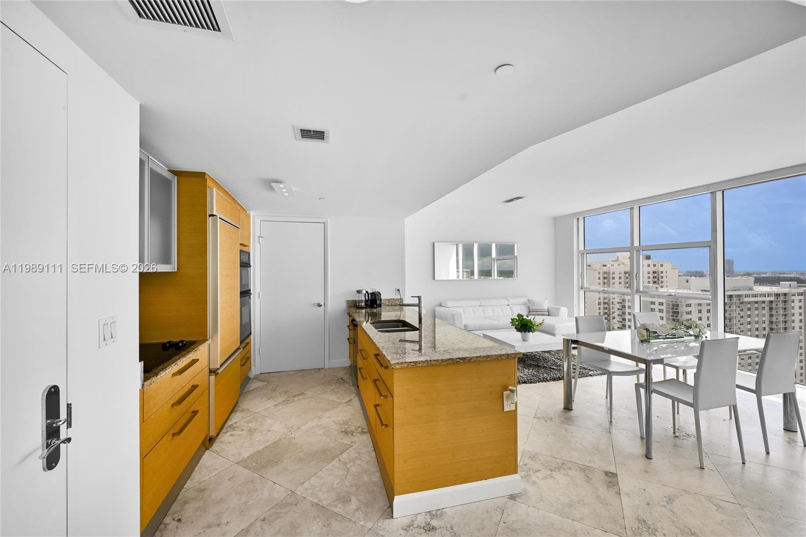 1830 Ocean Dr 1907 photo 15