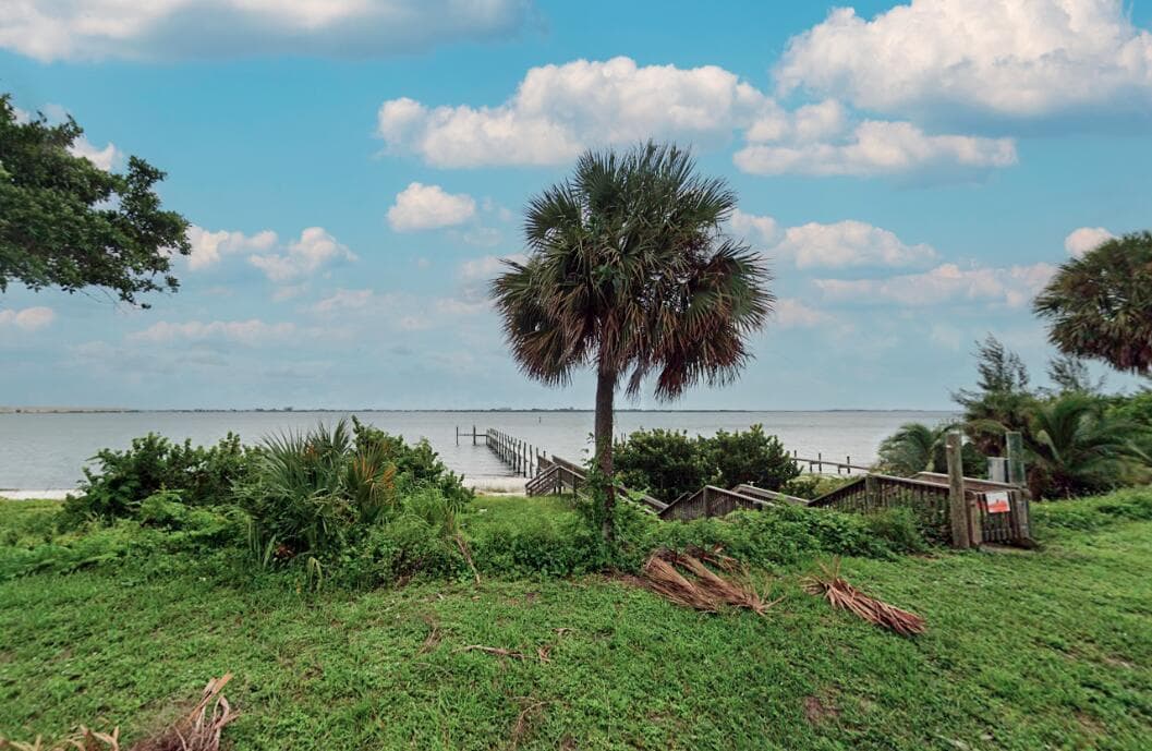 515 S Indian River Drive photo 3