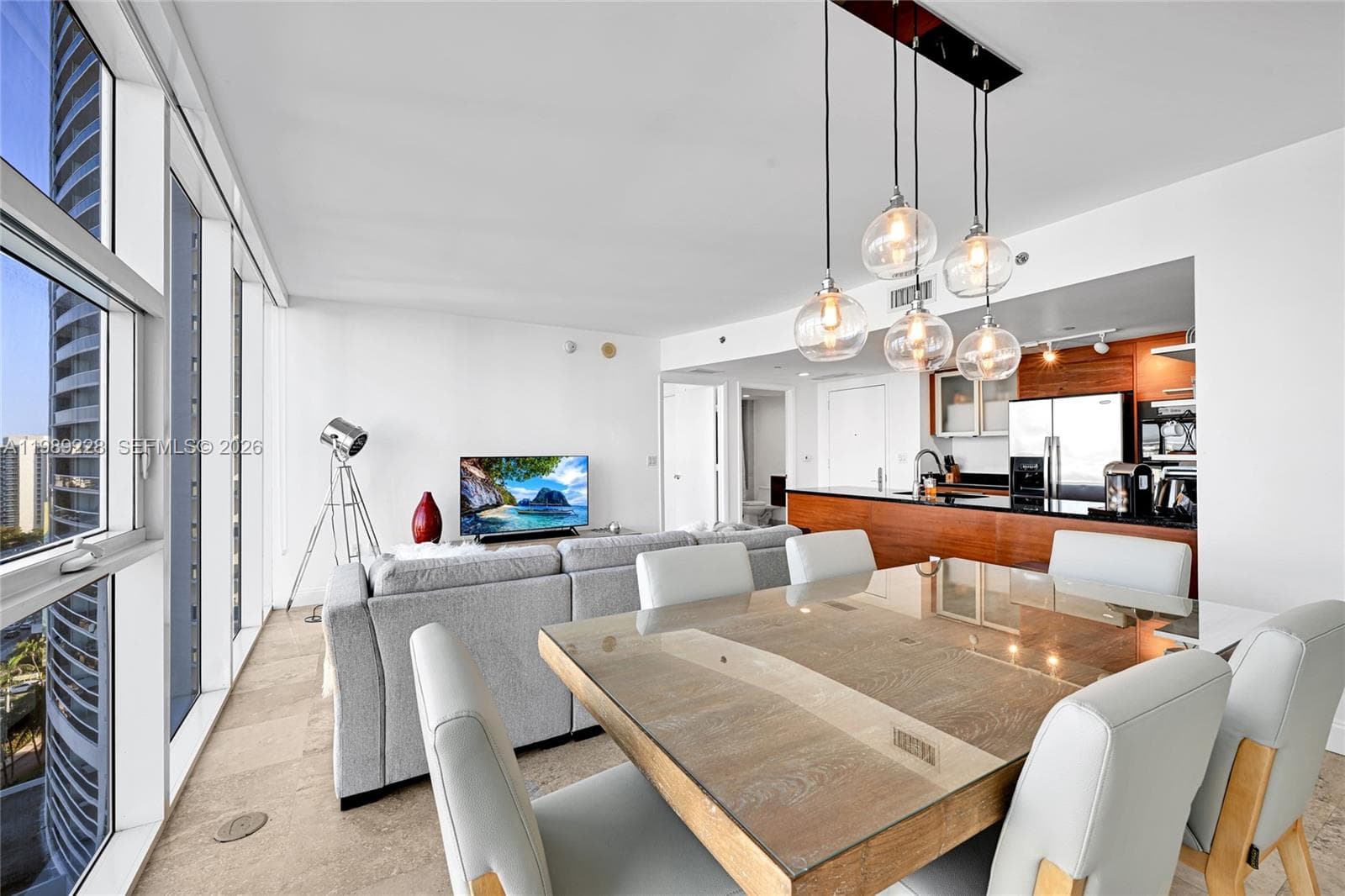 1830 S Ocean Dr 1707 photo 6