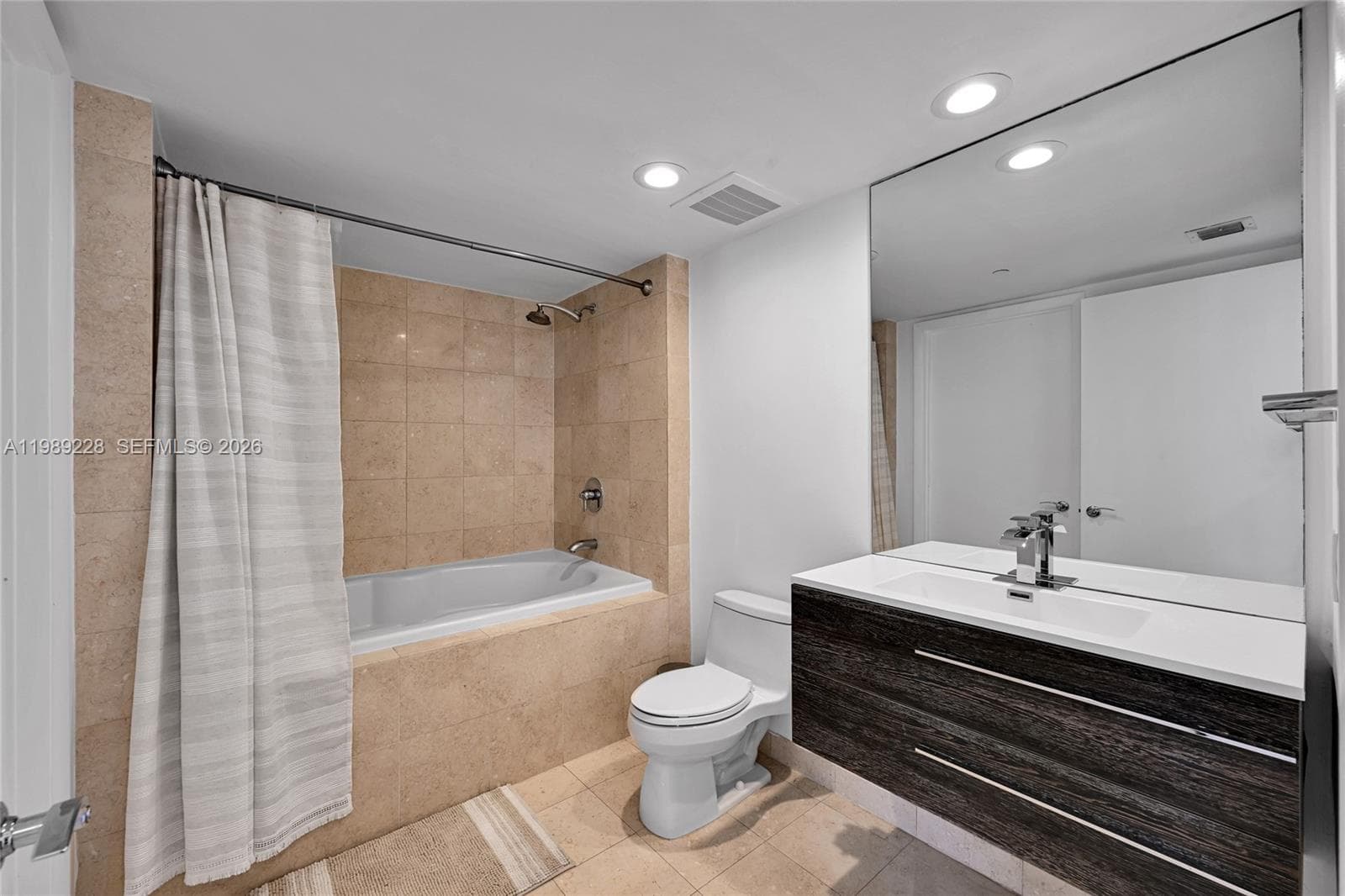 1830 S Ocean Dr 1707 photo 18