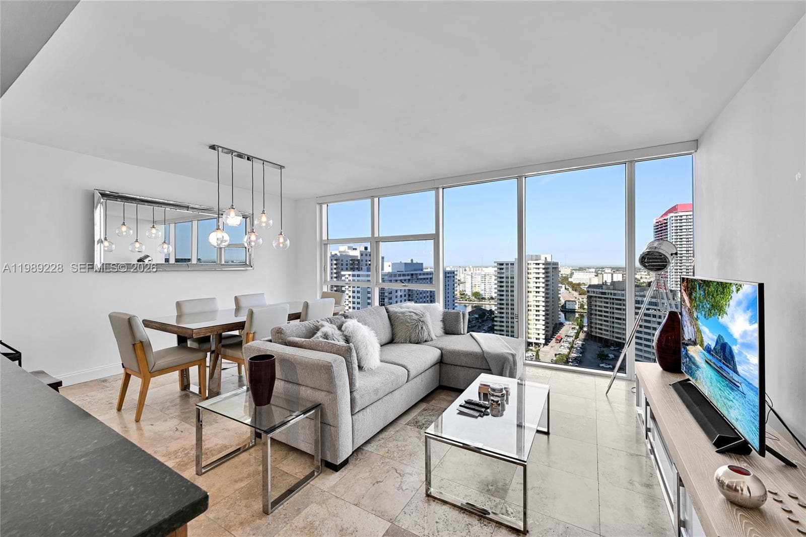 1830 S Ocean Dr 1707 photo 4