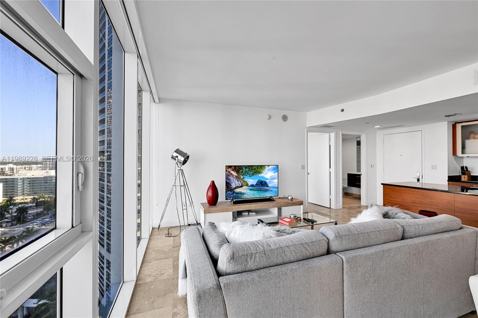 1830 S Ocean Dr 1707 photo 8
