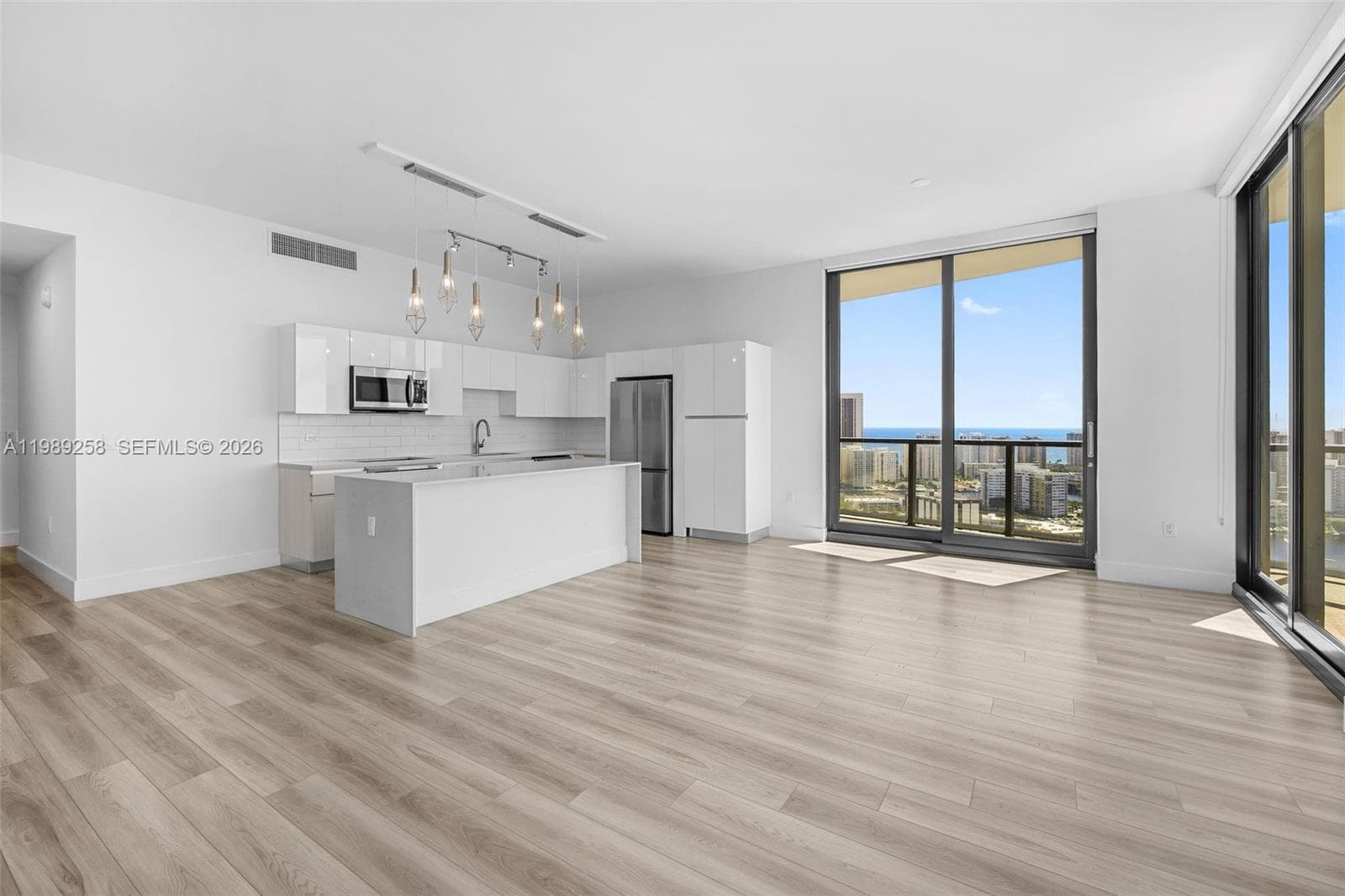 101 Diplomat Pkwy 1910 photo 6