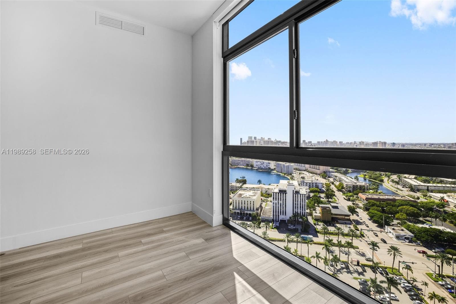 101 Diplomat Pkwy 1910 photo 18