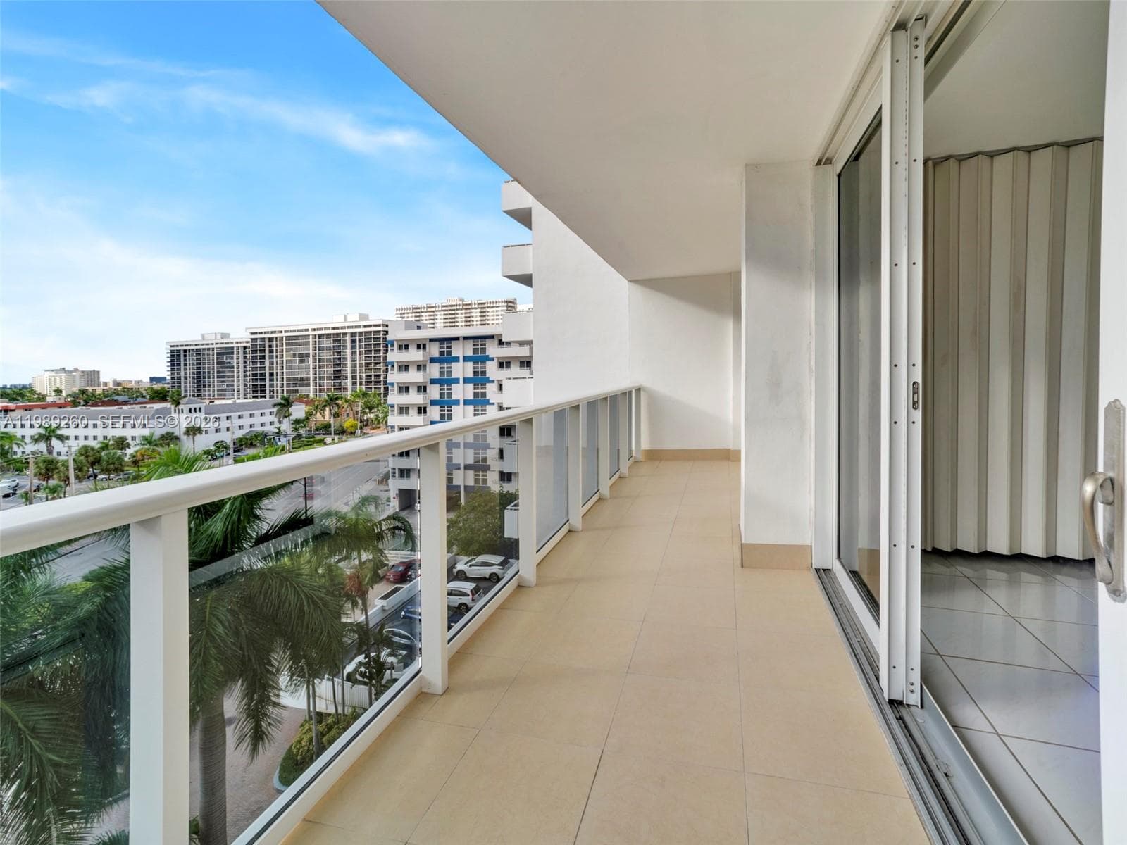 3140 S Ocean Dr 612 photo 11