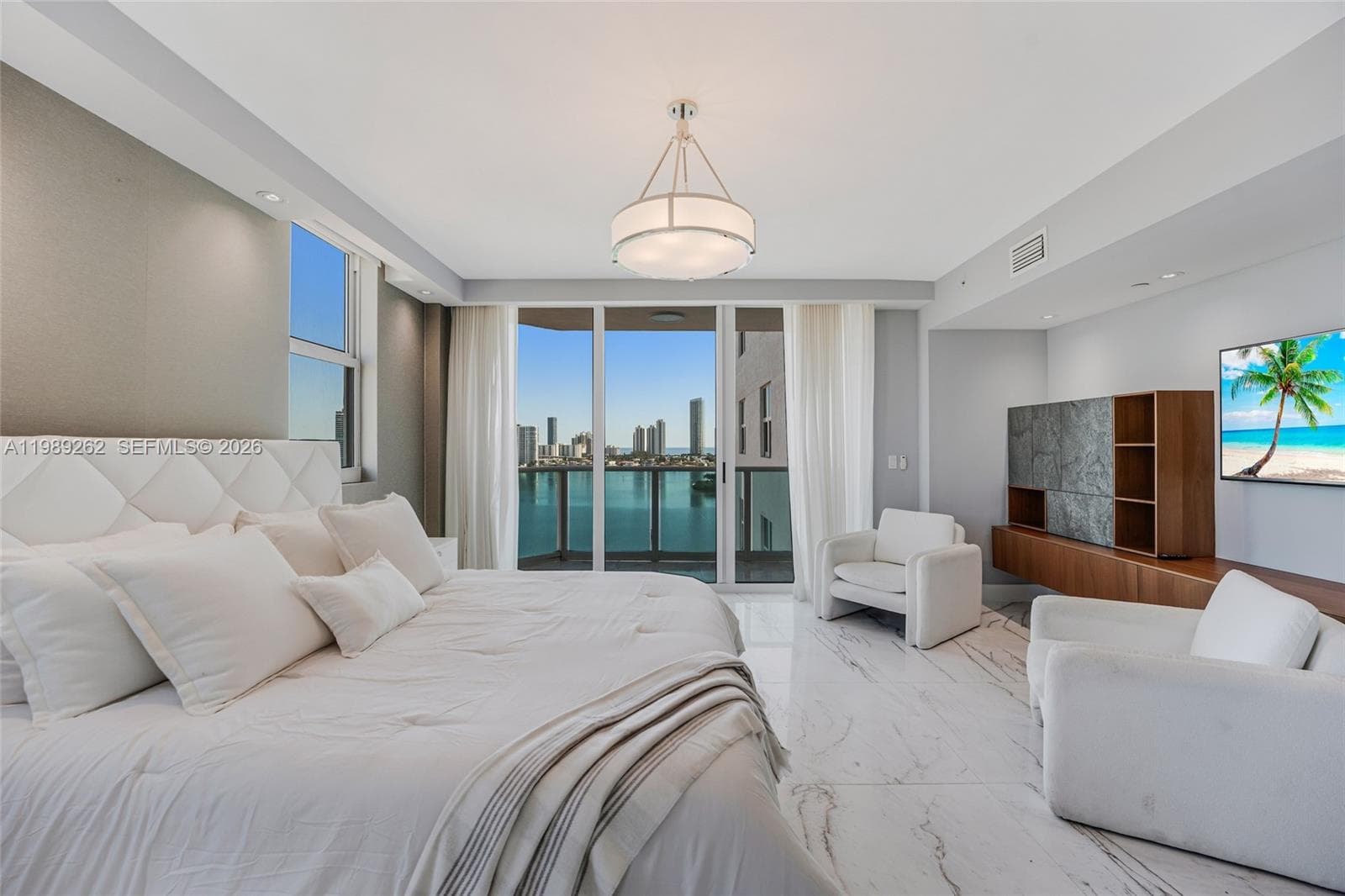 3301 183rd St 1601 photo 14