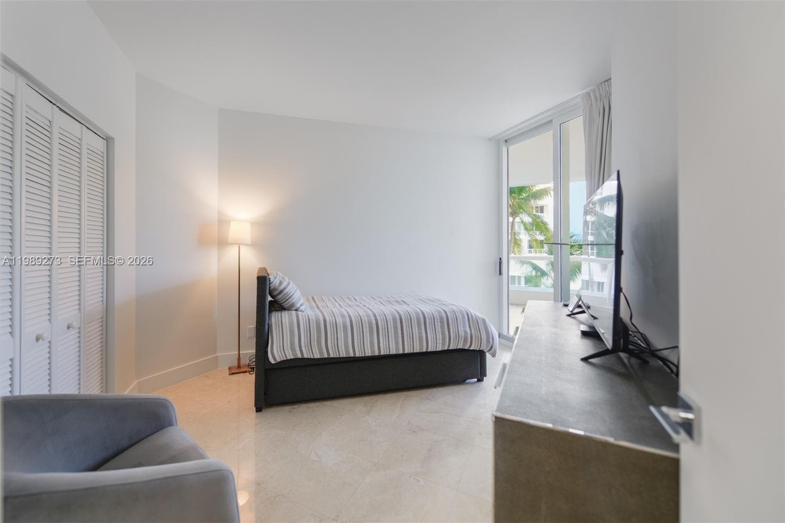 21050 Point Pl 702 photo 21