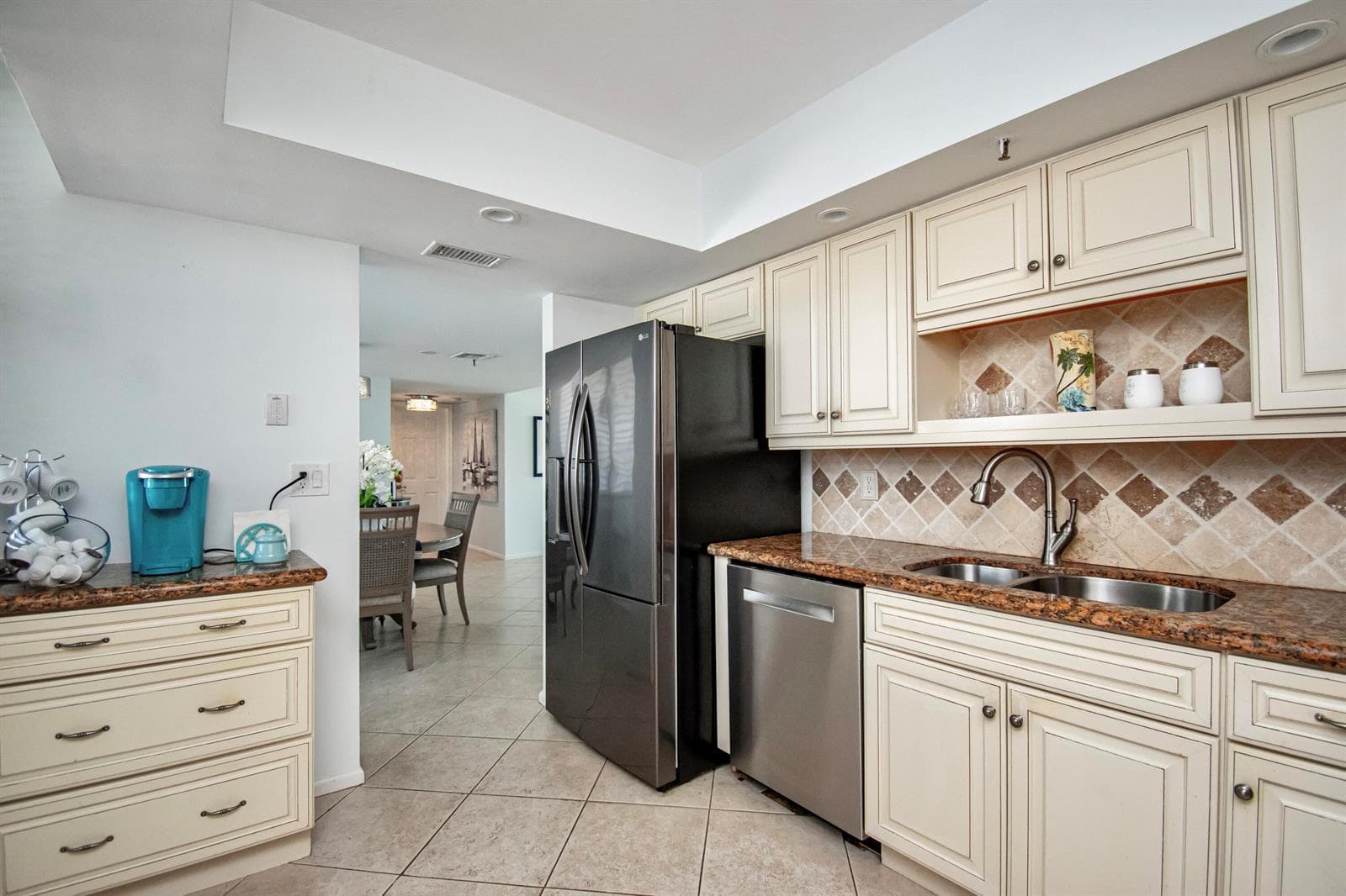 8200 Lakeshore Drive 202 photo 22
