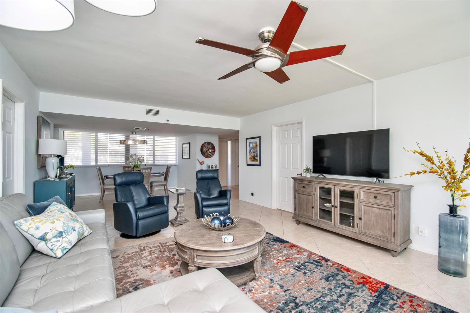 8200 Lakeshore Drive 202 photo 15