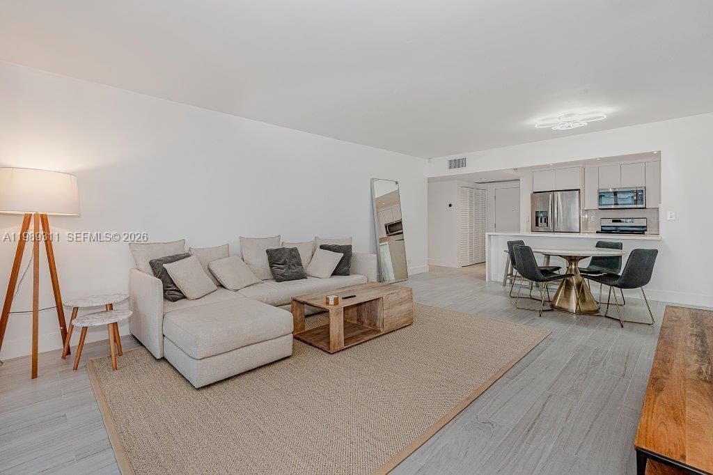 505 photo 6