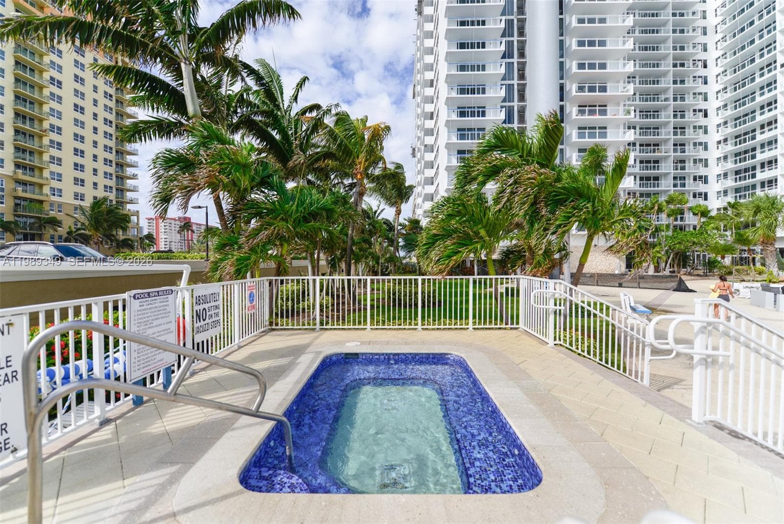 2030 S Ocean Dr 1816 photo 3