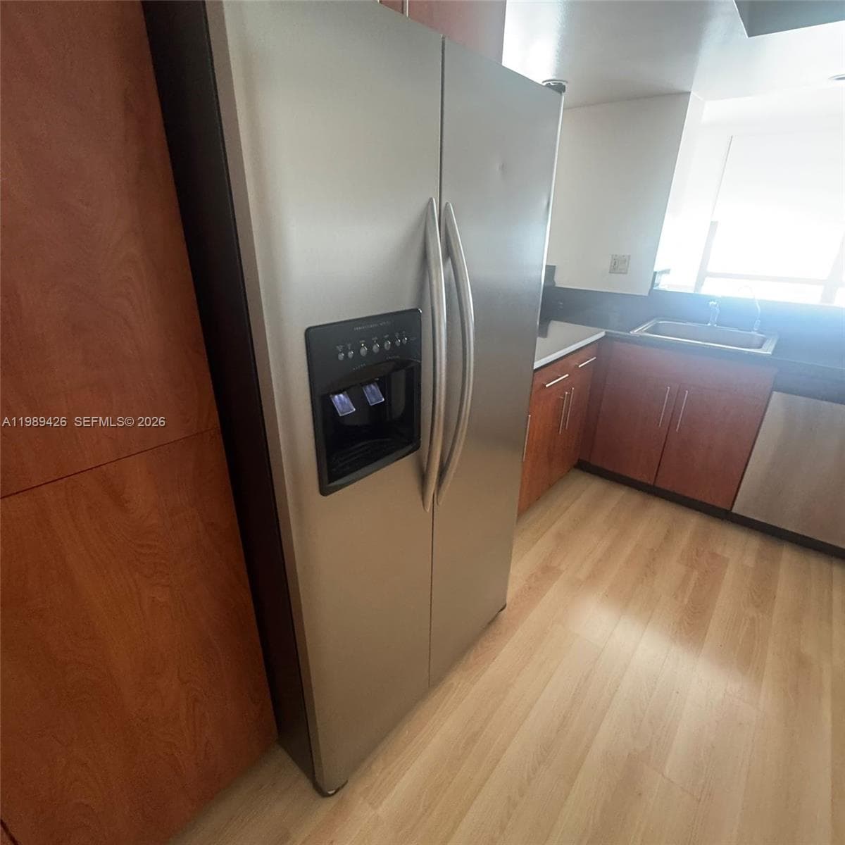 800 Parkview Dr 802 photo 12