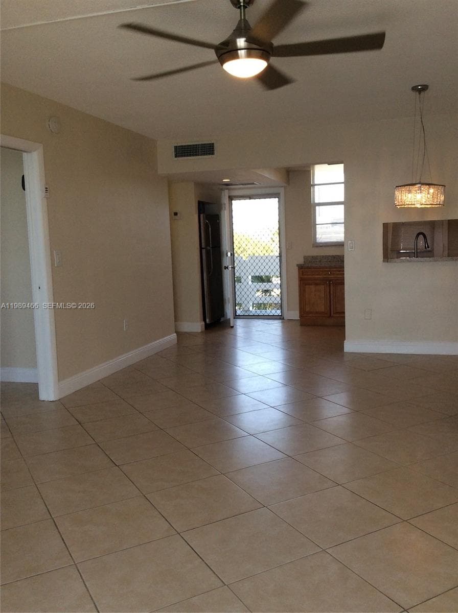 3000 Marcos Dr P312 photo 9