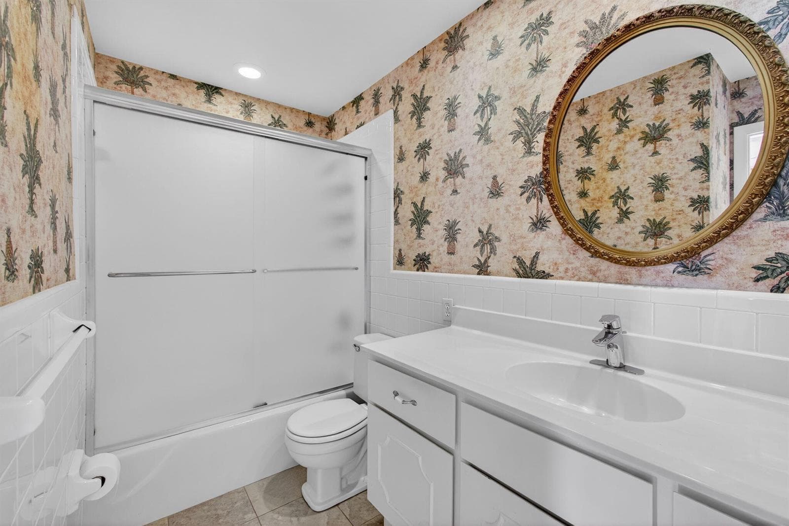478 Tequesta Drive 205 photo 13