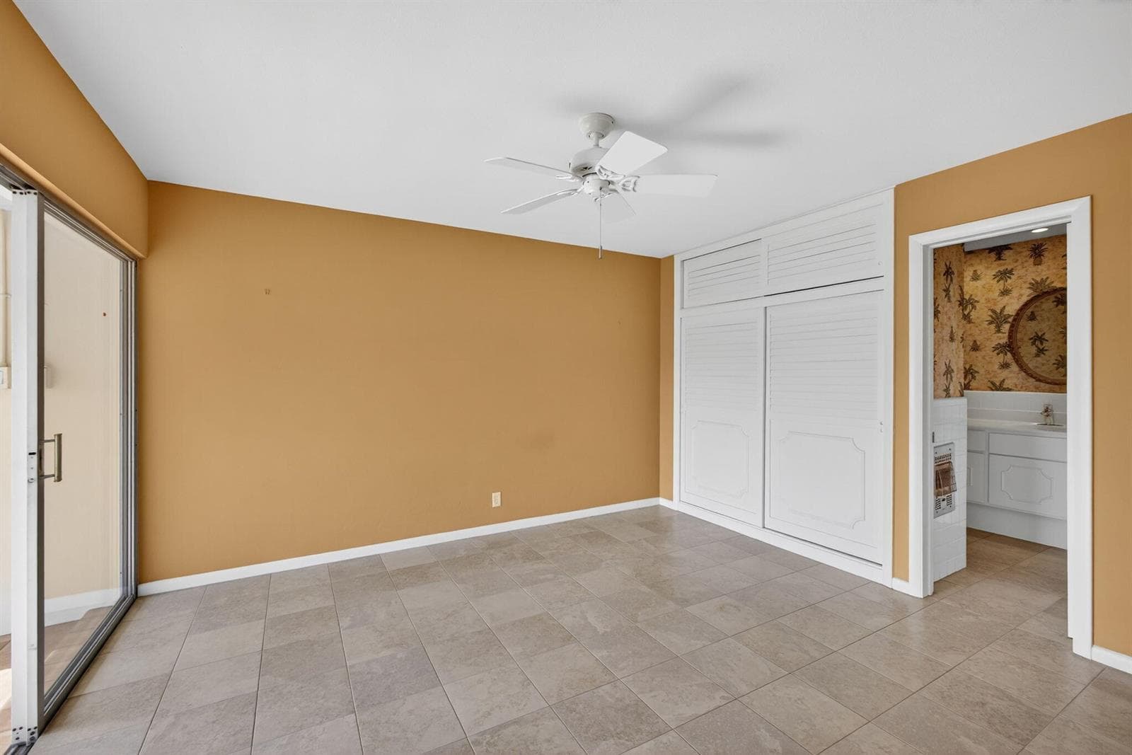 478 Tequesta Drive 205 photo 12
