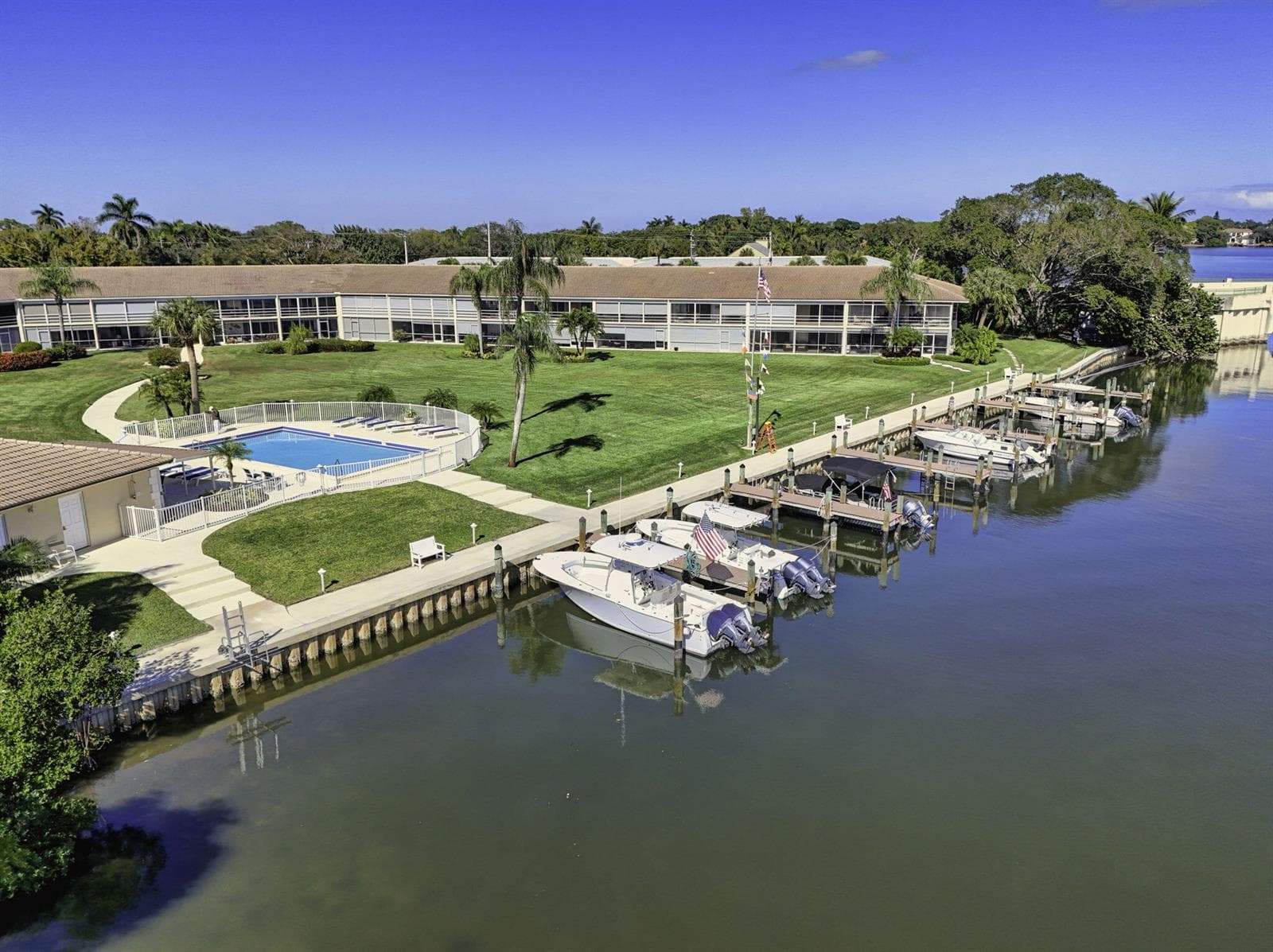 478 Tequesta Drive 205 photo 1