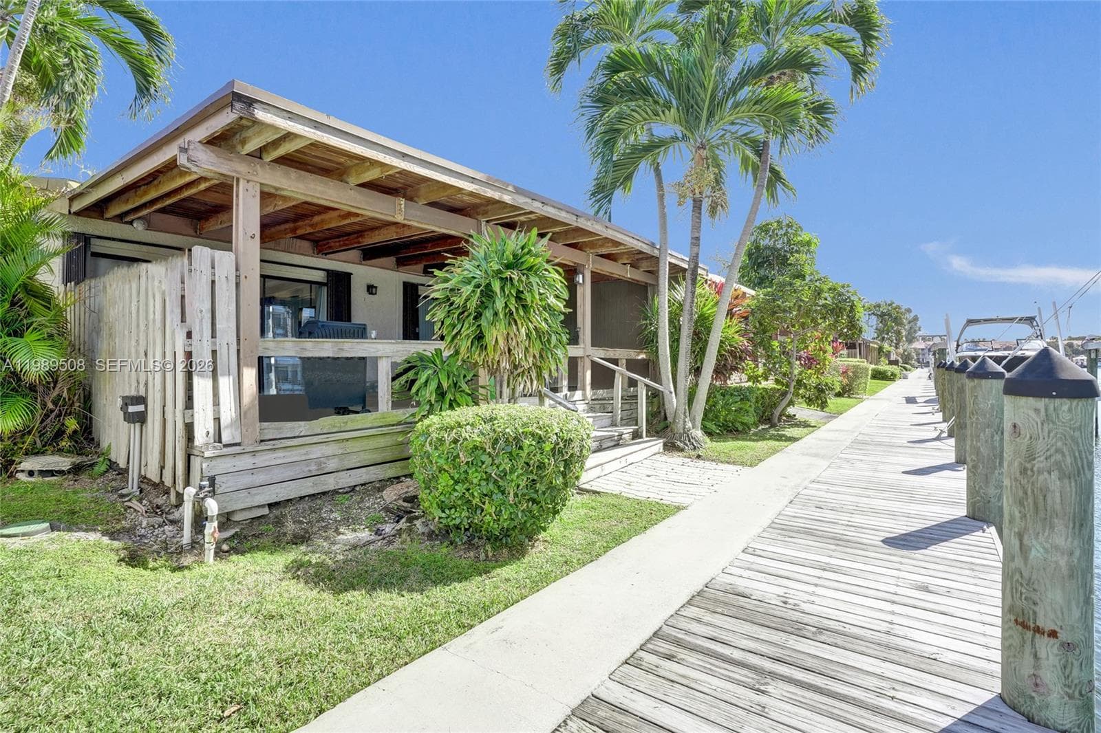 2619 Parkview Dr photo 16