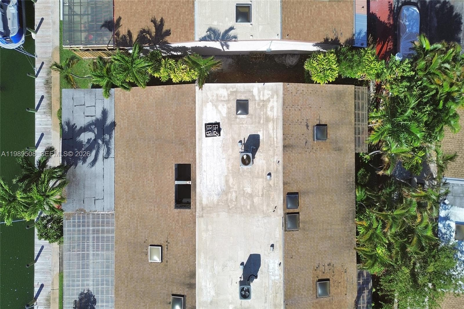 2619 Parkview Dr photo 12