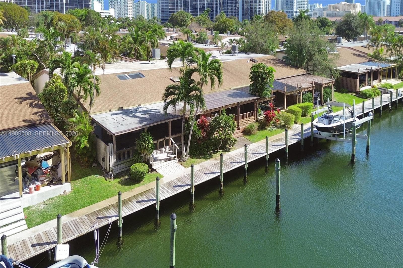 2619 Parkview Dr photo 5