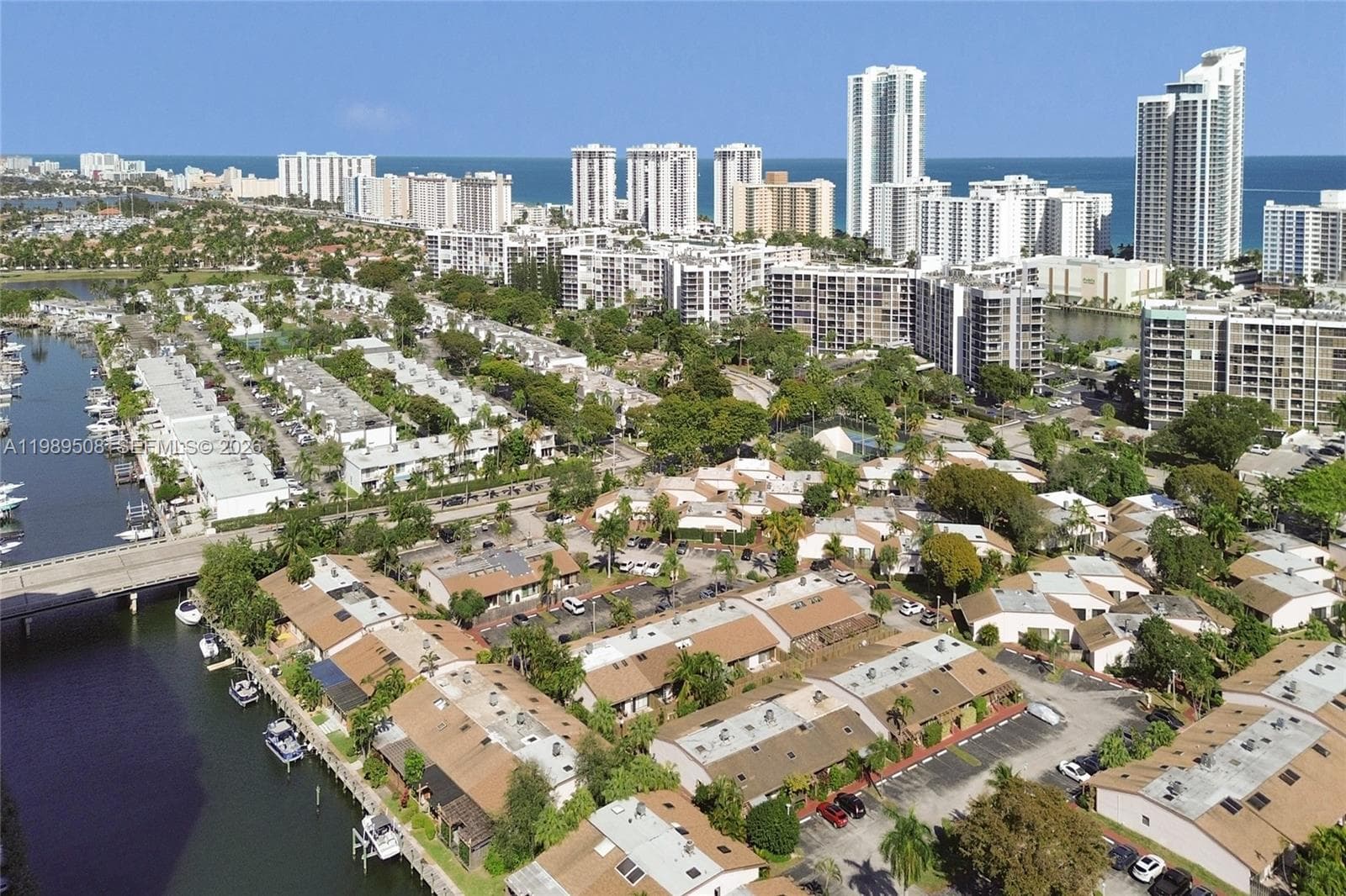 2619 Parkview Dr photo 24