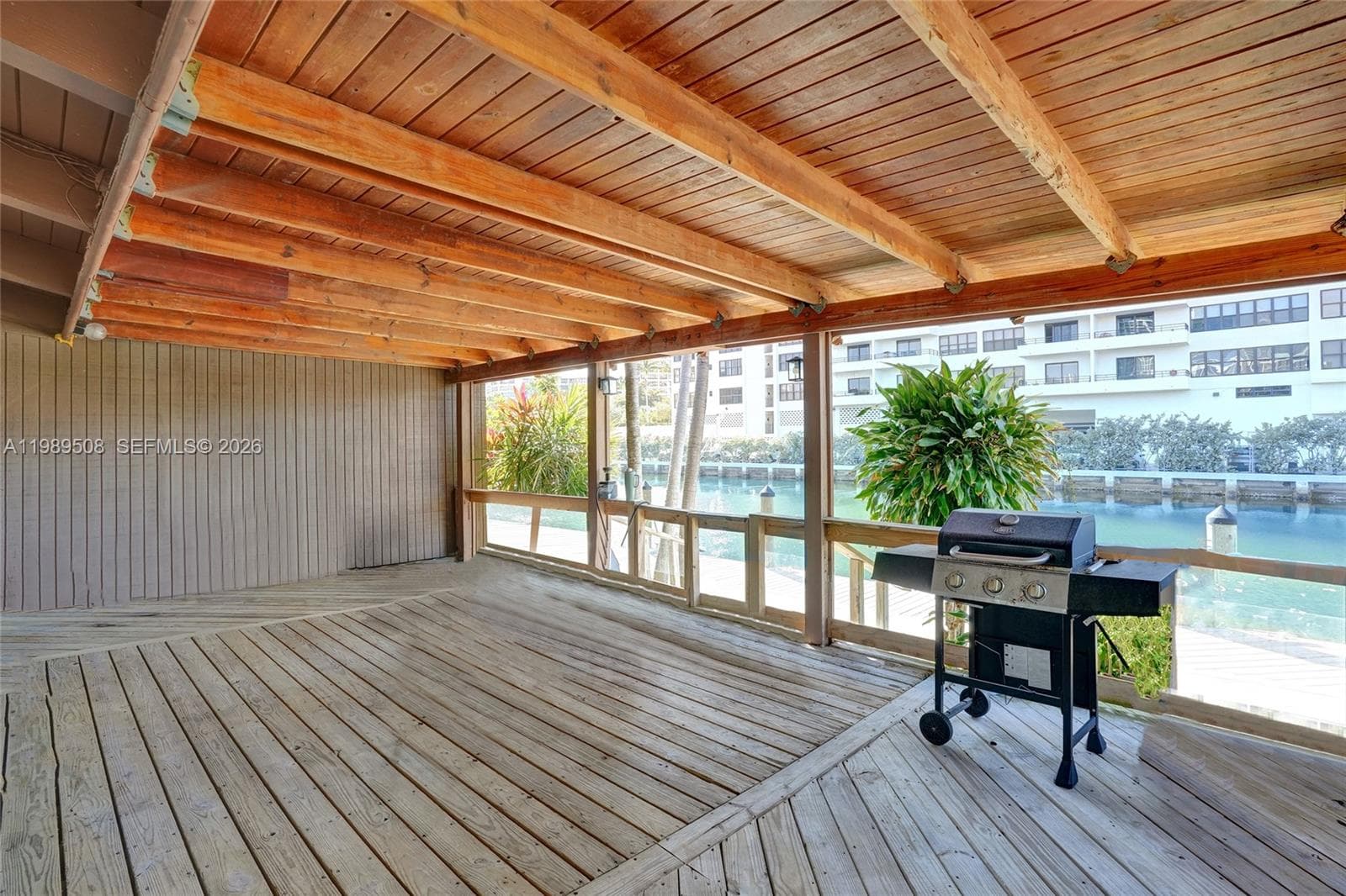 2619 Parkview Dr photo 14