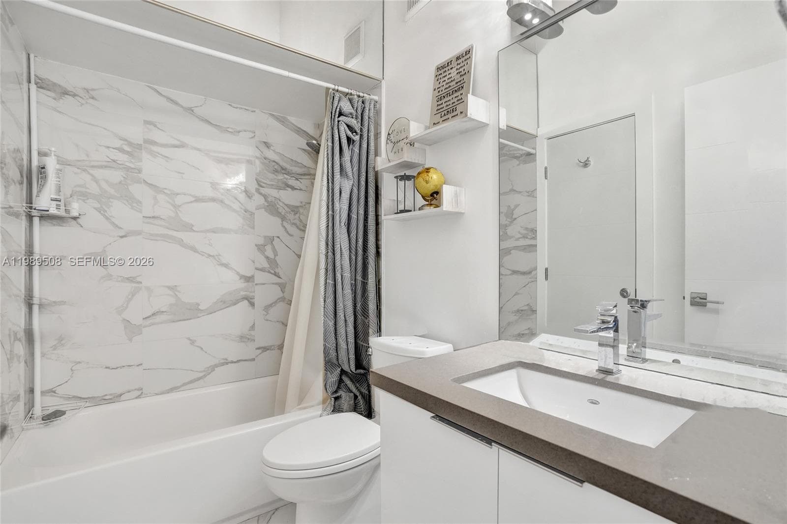 2619 Parkview Dr photo 11