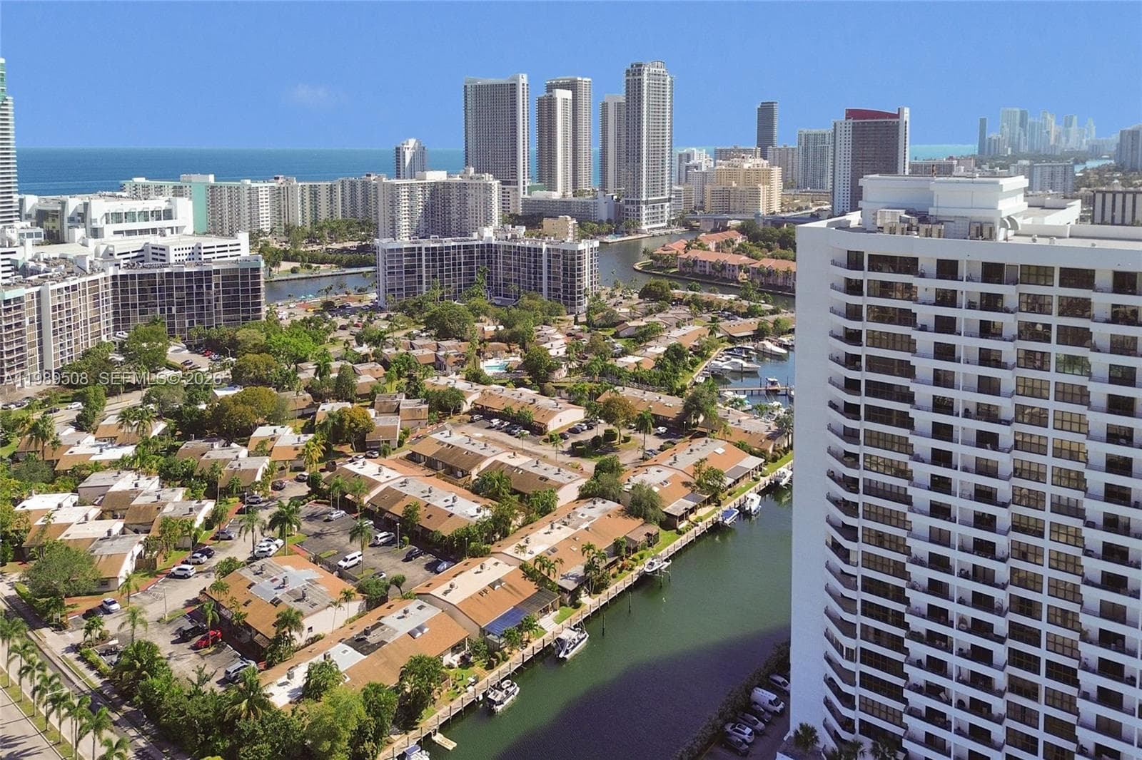 2619 Parkview Dr photo 25