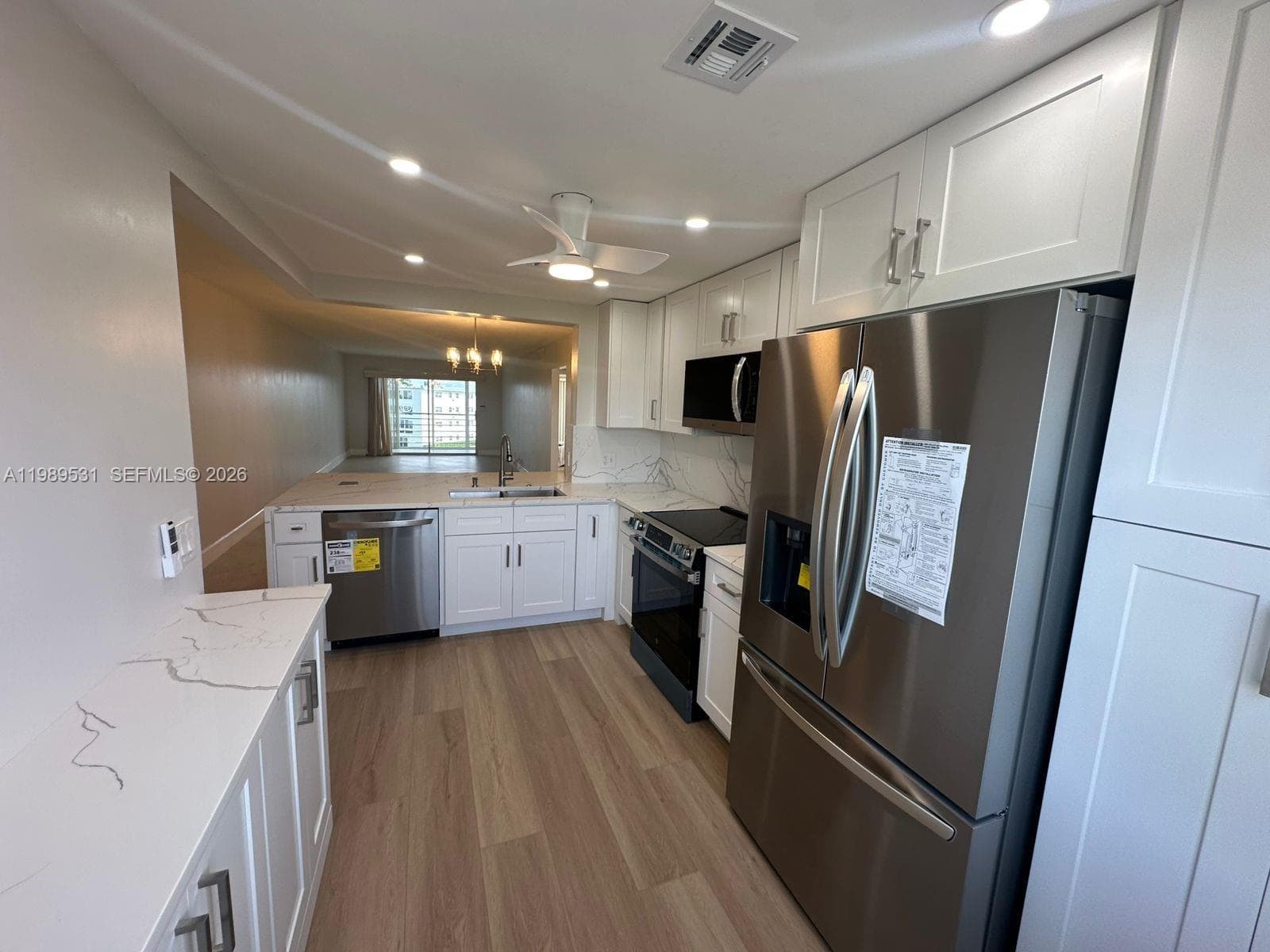 4098 Yarmouth  E 4098 photo 3