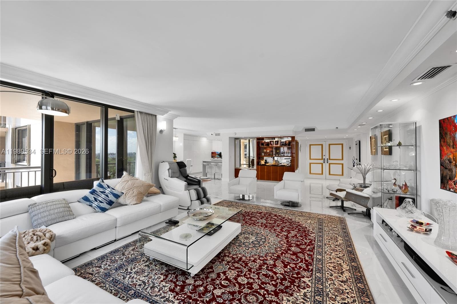 10175 Collins Ave 806 photo 9