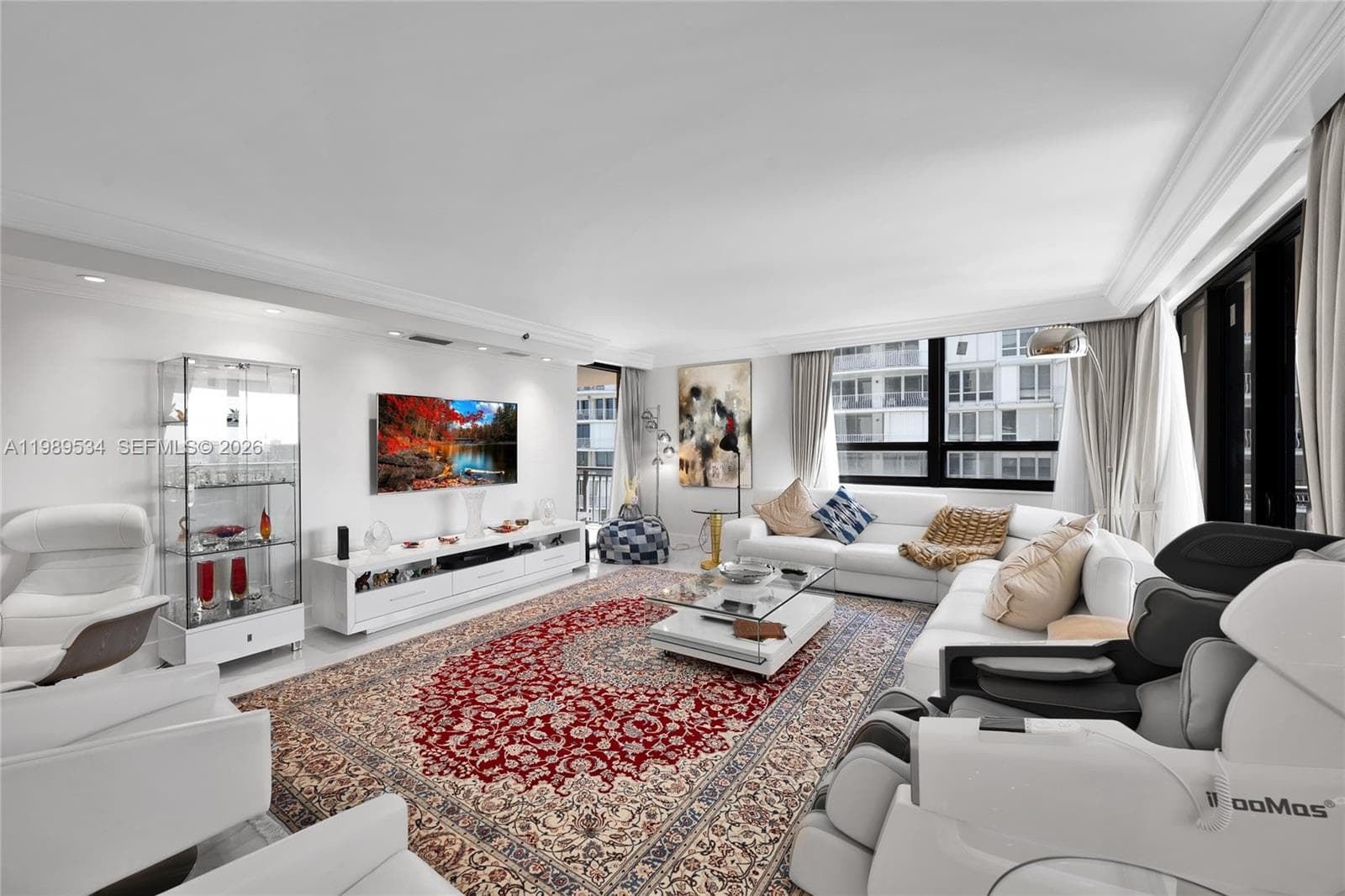 10175 Collins Ave 806 photo 4