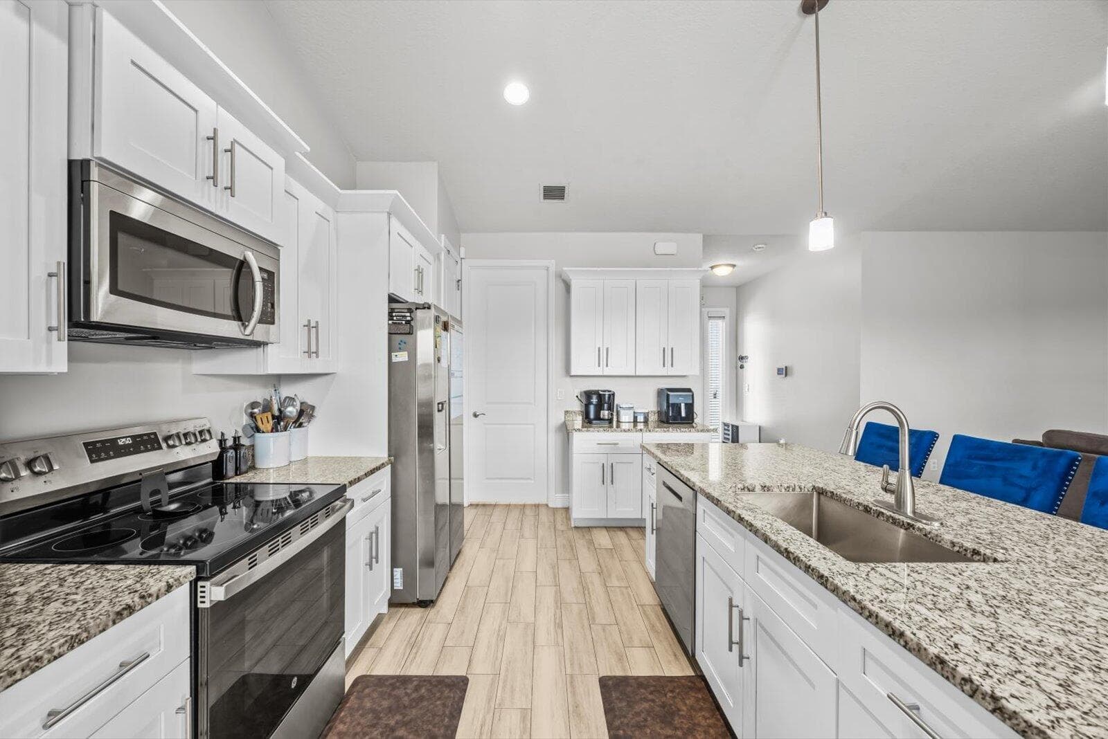 3442 SW Esperanto Street photo 6