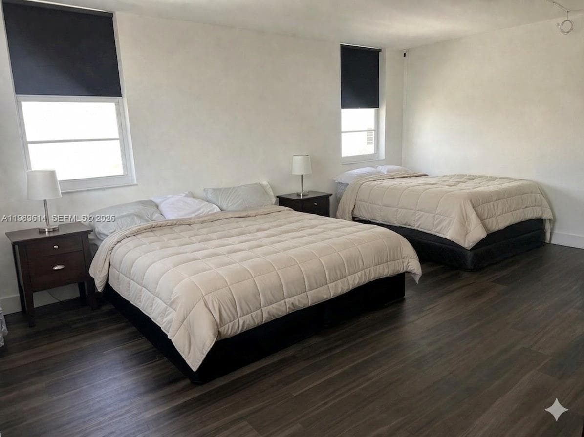 9341 E Bay Harbor Dr 6C photo 18