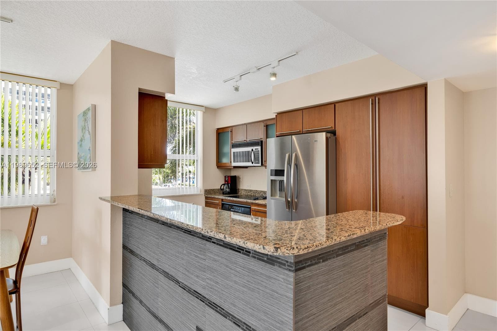 2080 S Ocean Dr 202 photo 6