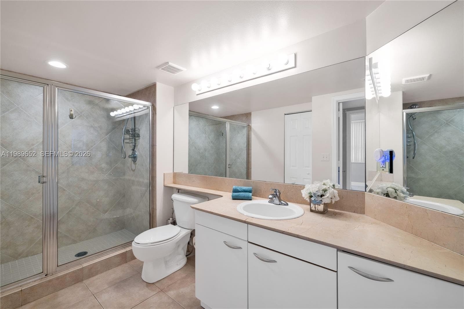 2080 S Ocean Dr 202 photo 12