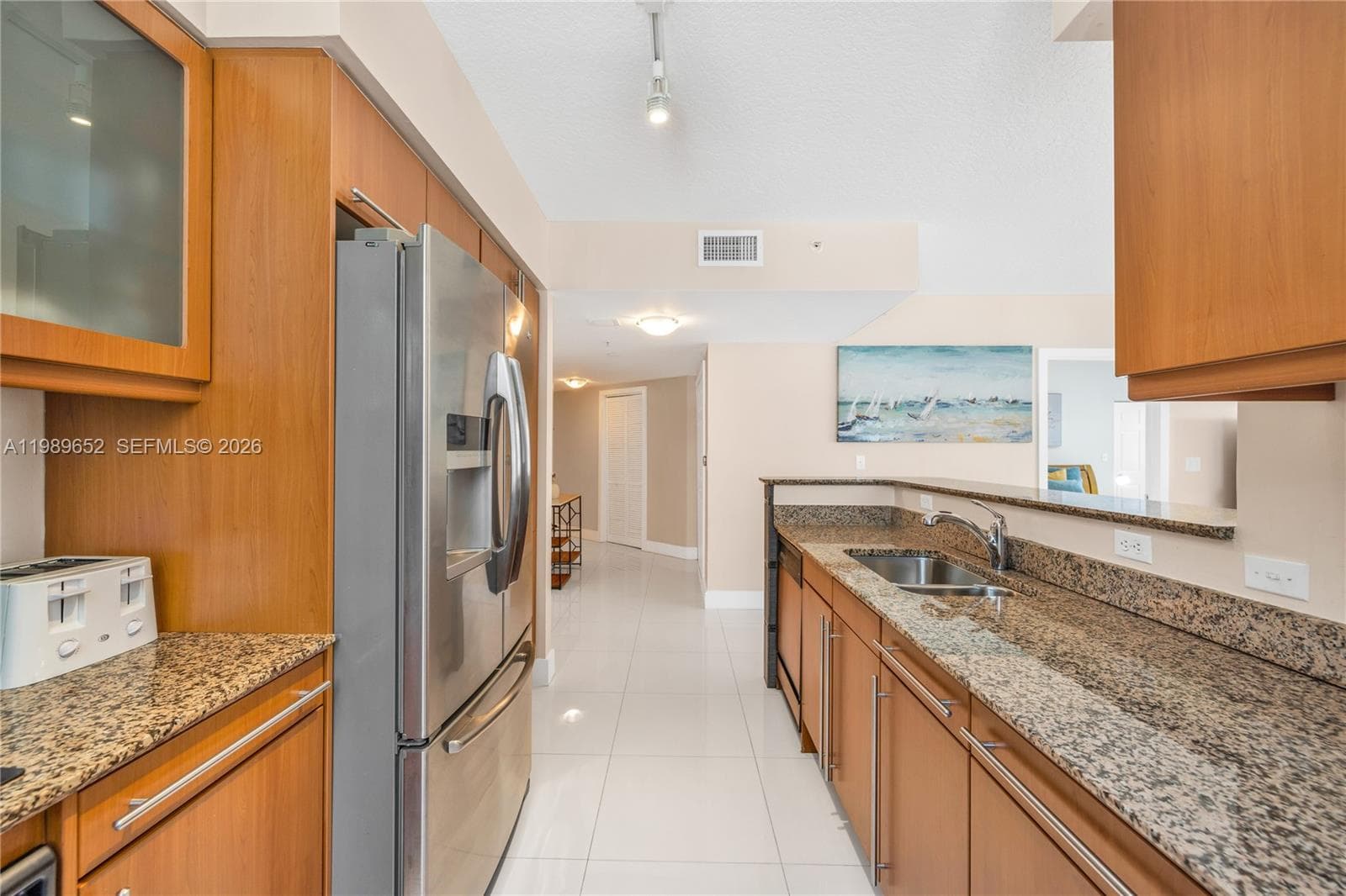 2080 S Ocean Dr 202 photo 7
