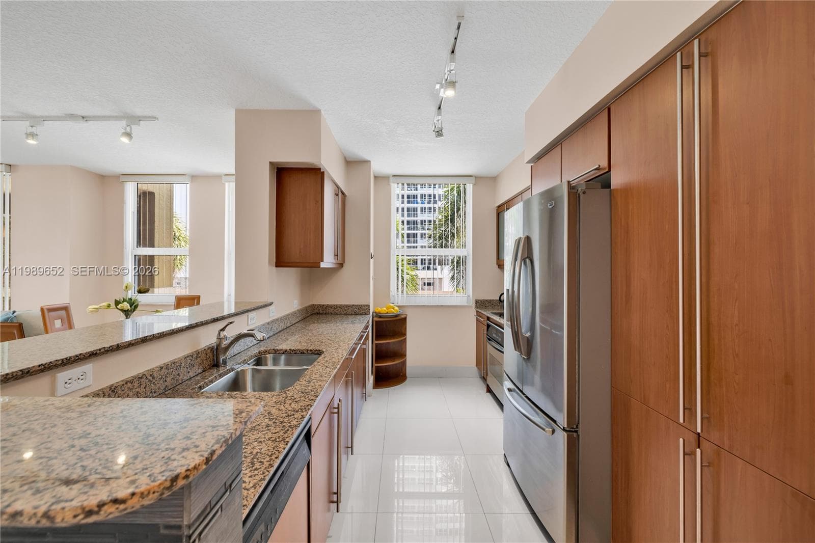 2080 S Ocean Dr 202 photo 5
