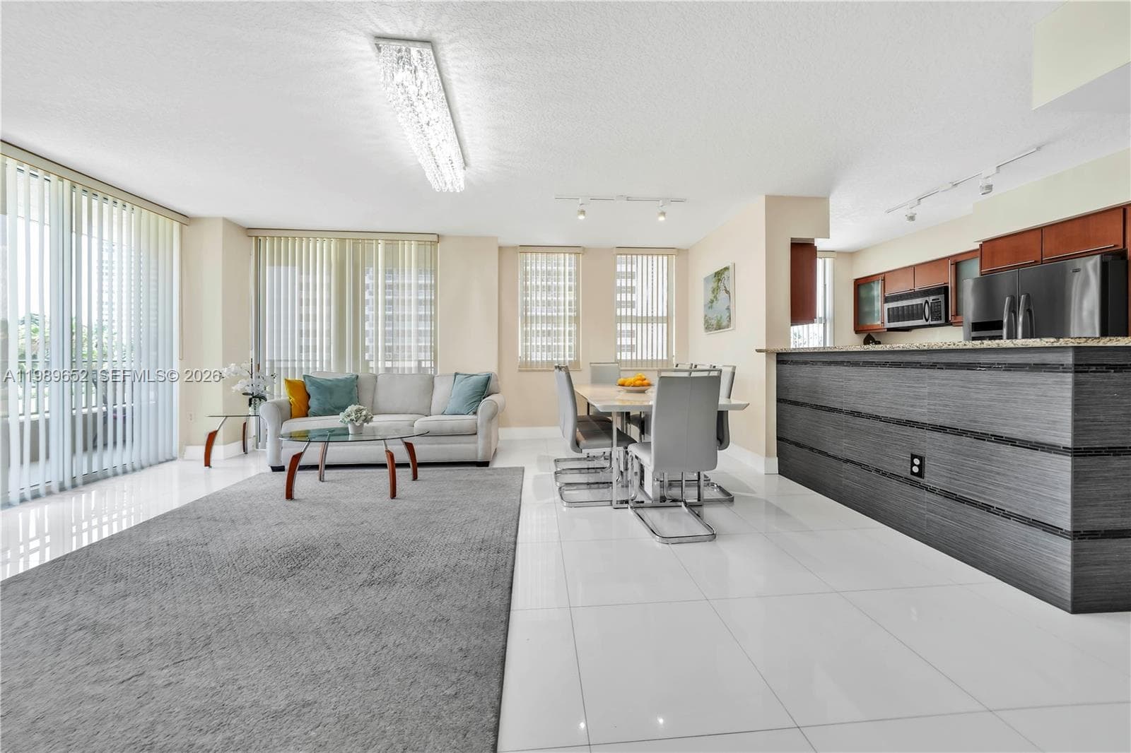 2080 S Ocean Dr 202 photo 4