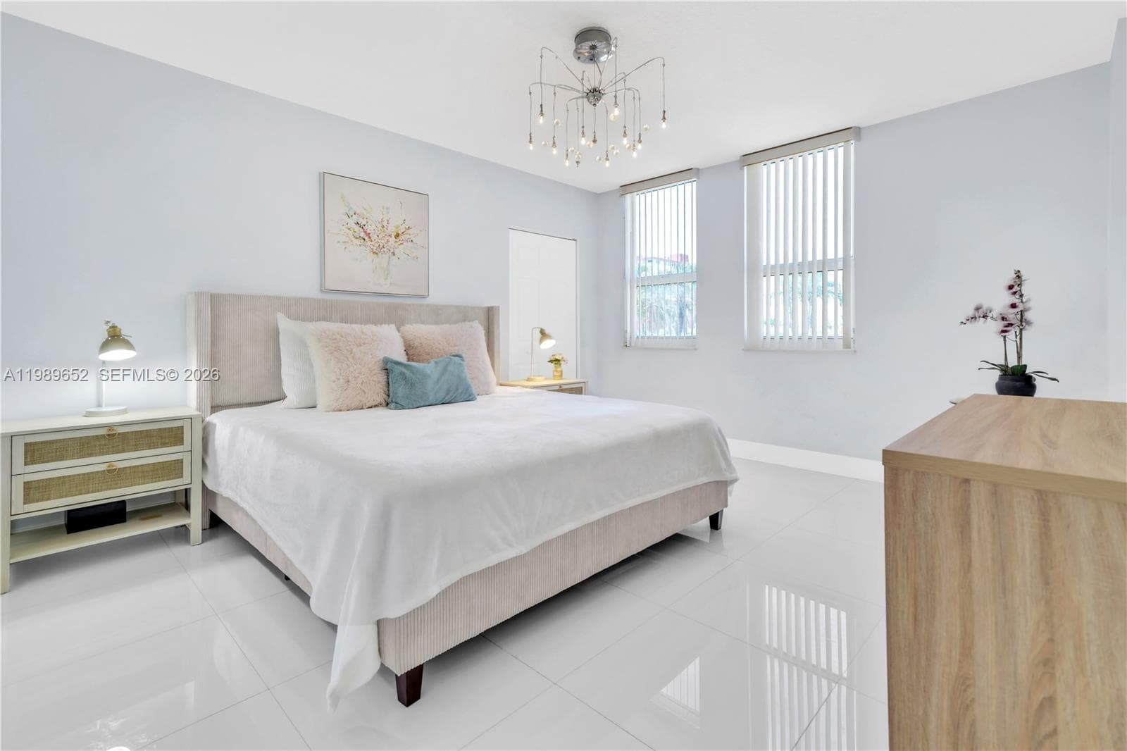 2080 S Ocean Dr 202 photo 8
