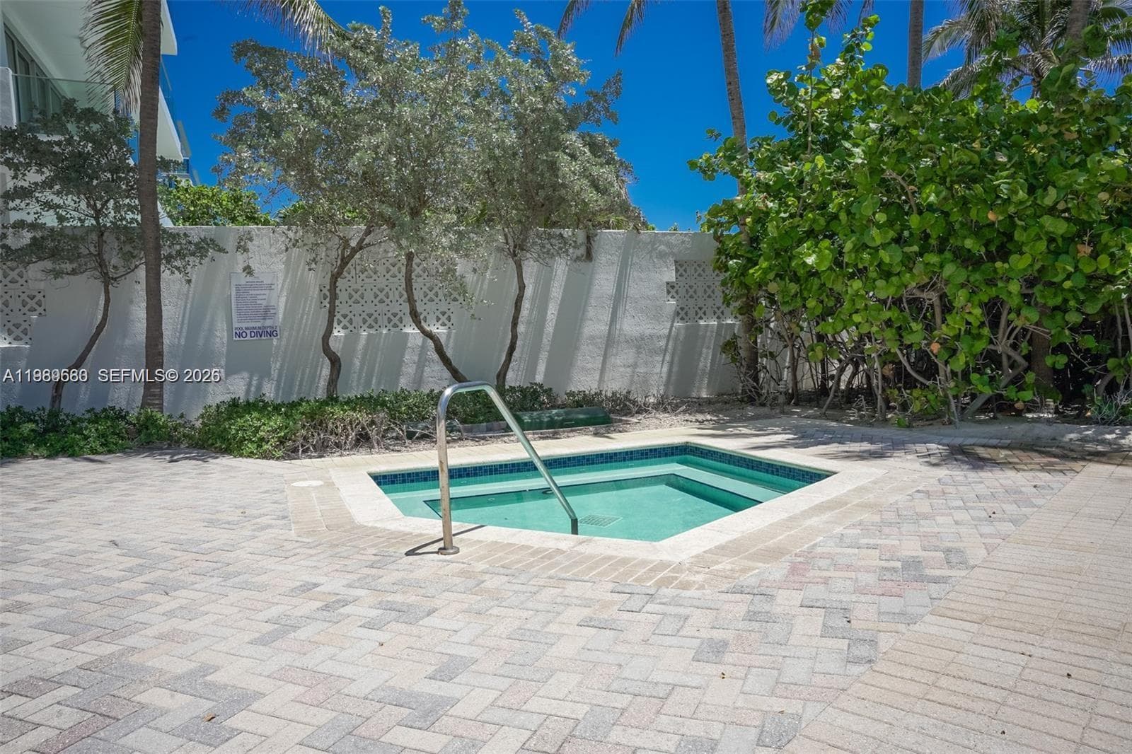 6515 Collins Ave 1709 photo 21