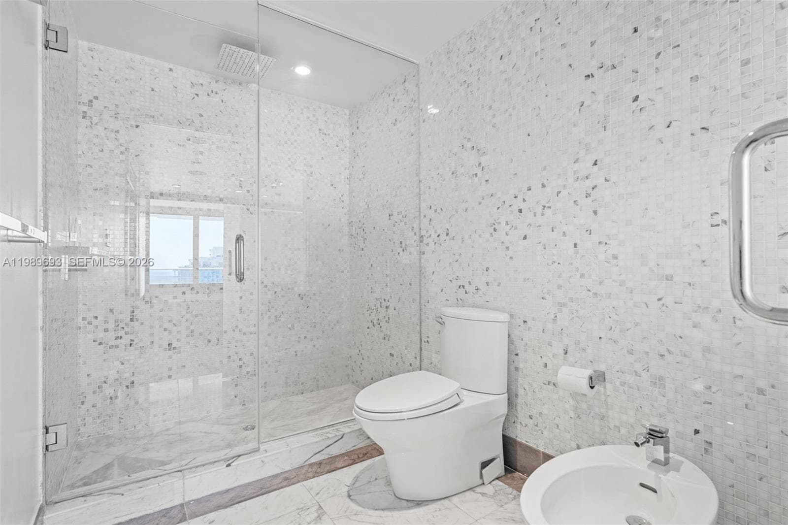 200 Biscayne Boulevard Way 3707 photo 23