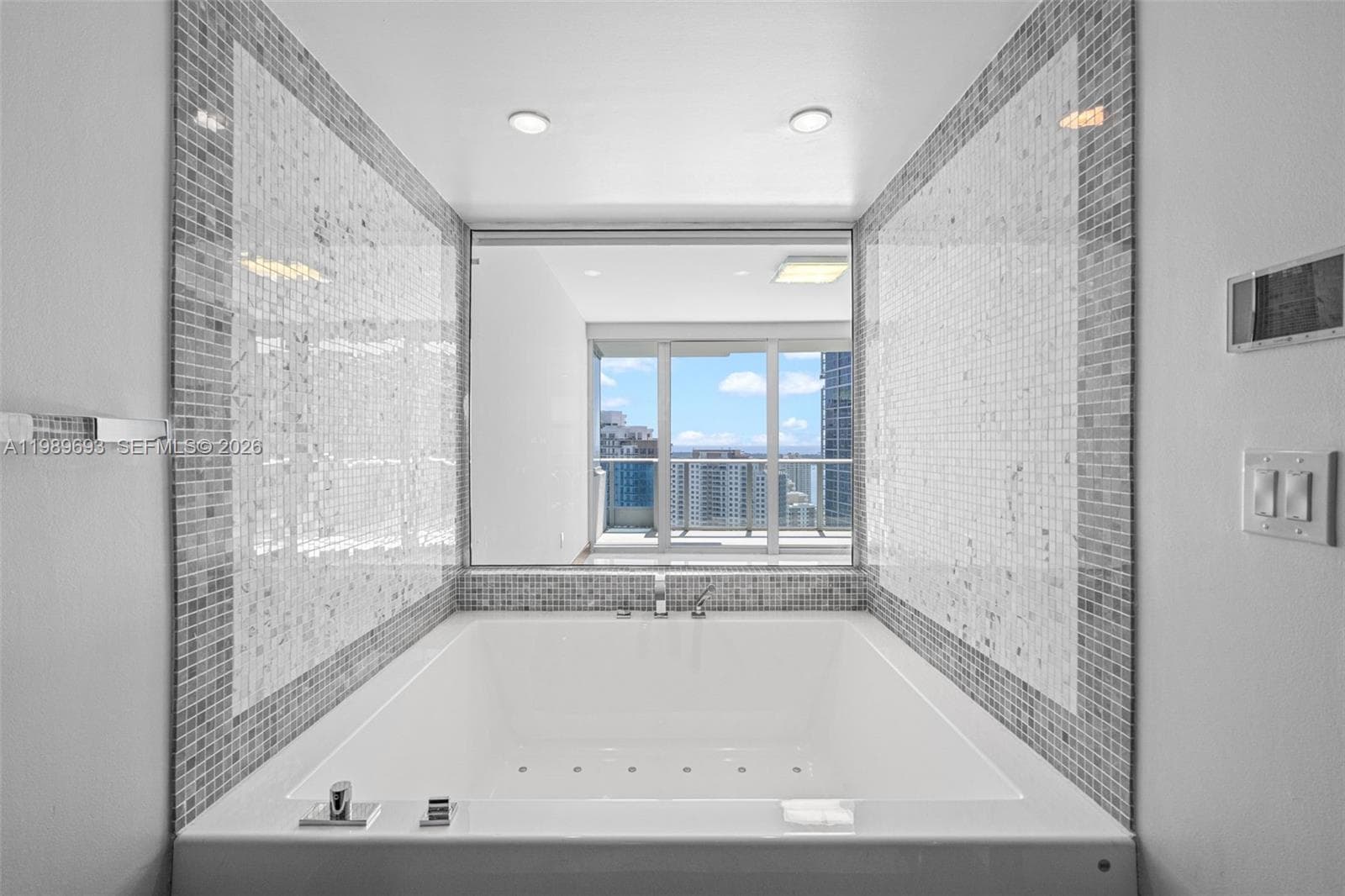 200 Biscayne Boulevard Way 3707 photo 22