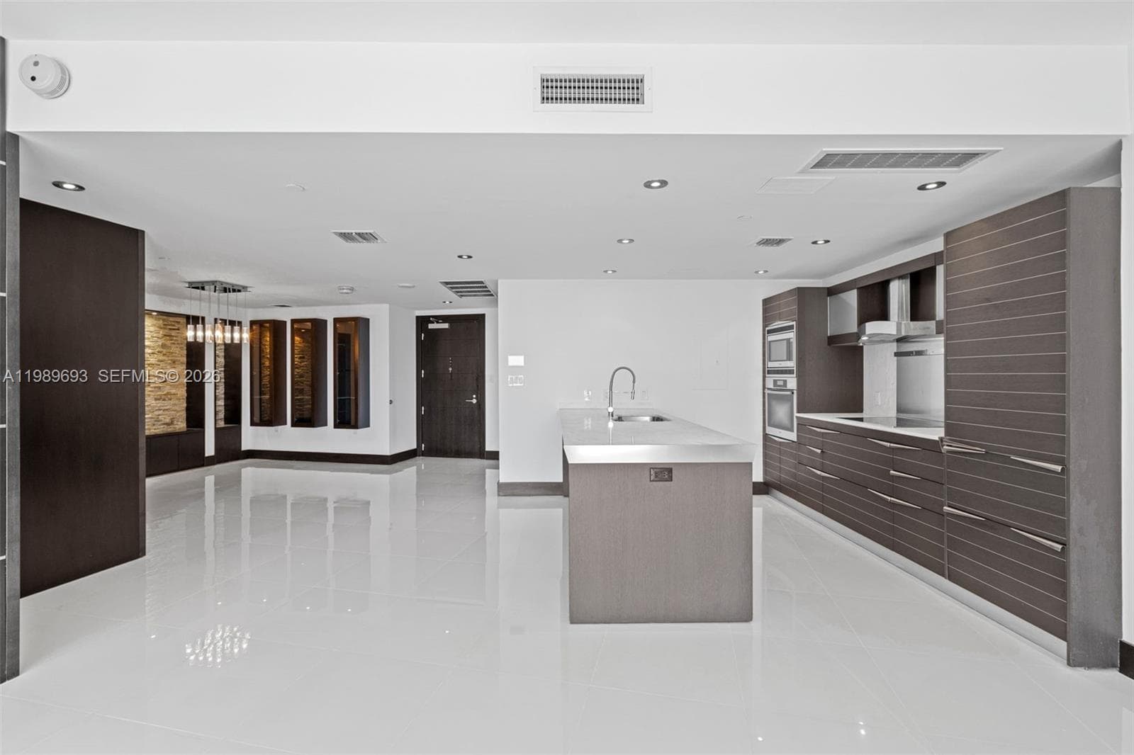 200 Biscayne Boulevard Way 3707 photo 11