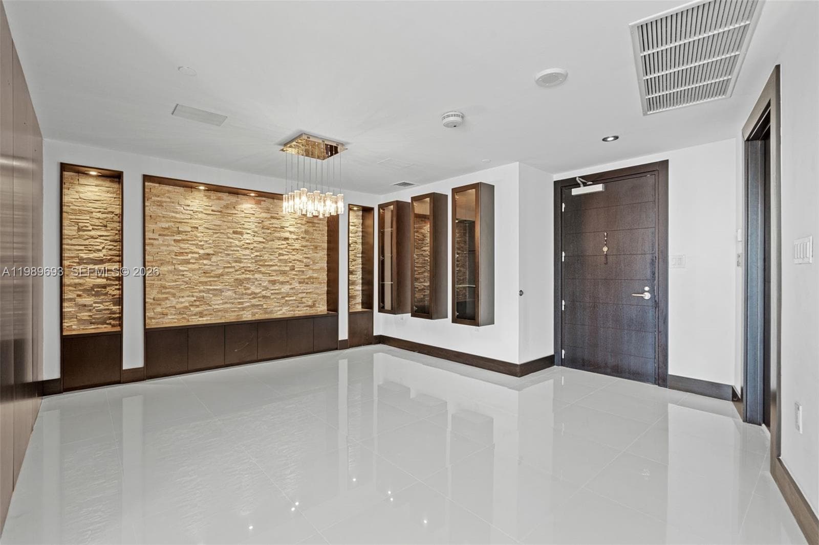 200 Biscayne Boulevard Way 3707 photo 4