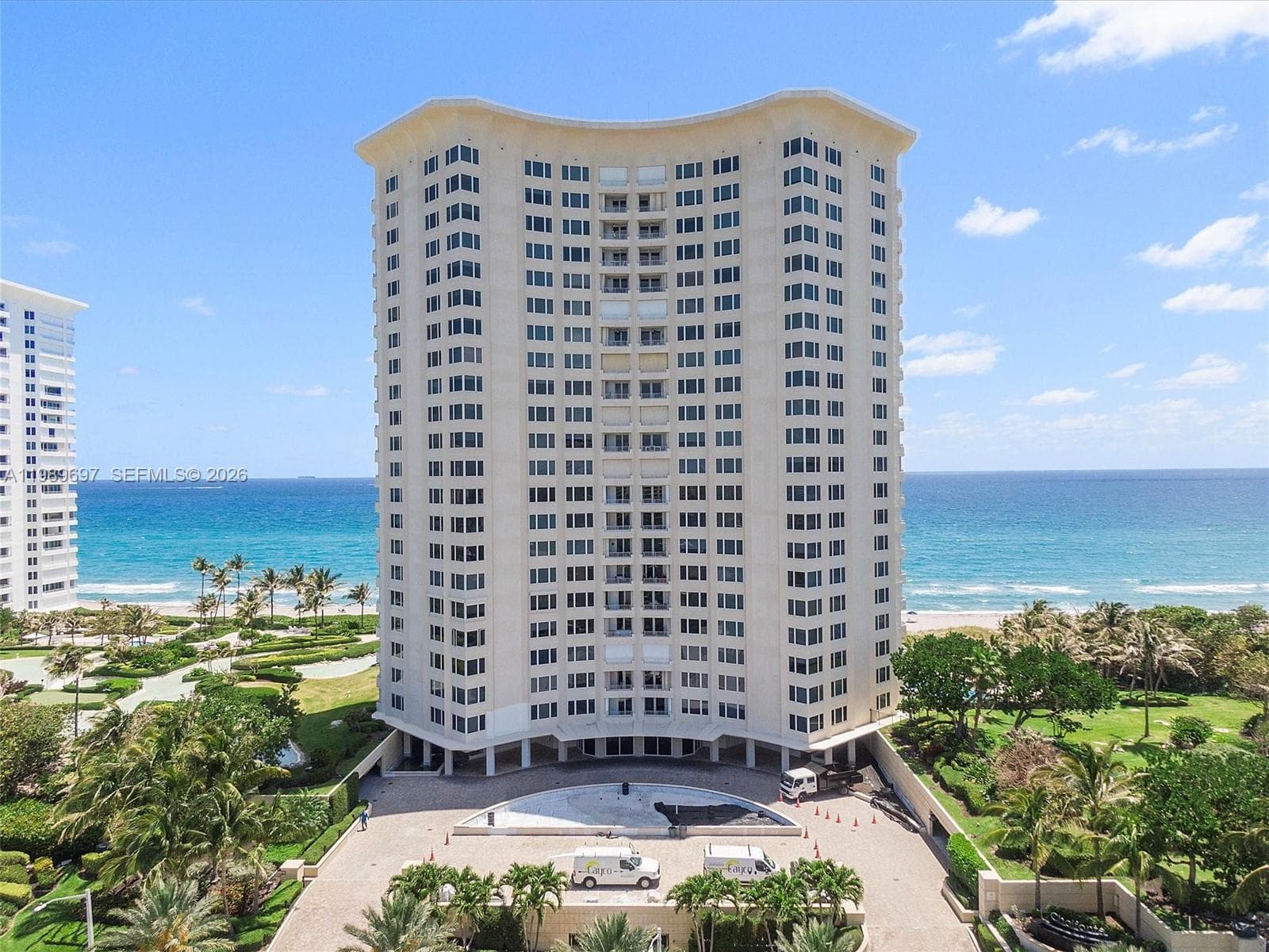 550 Ocean Blvd 1509 photo 2