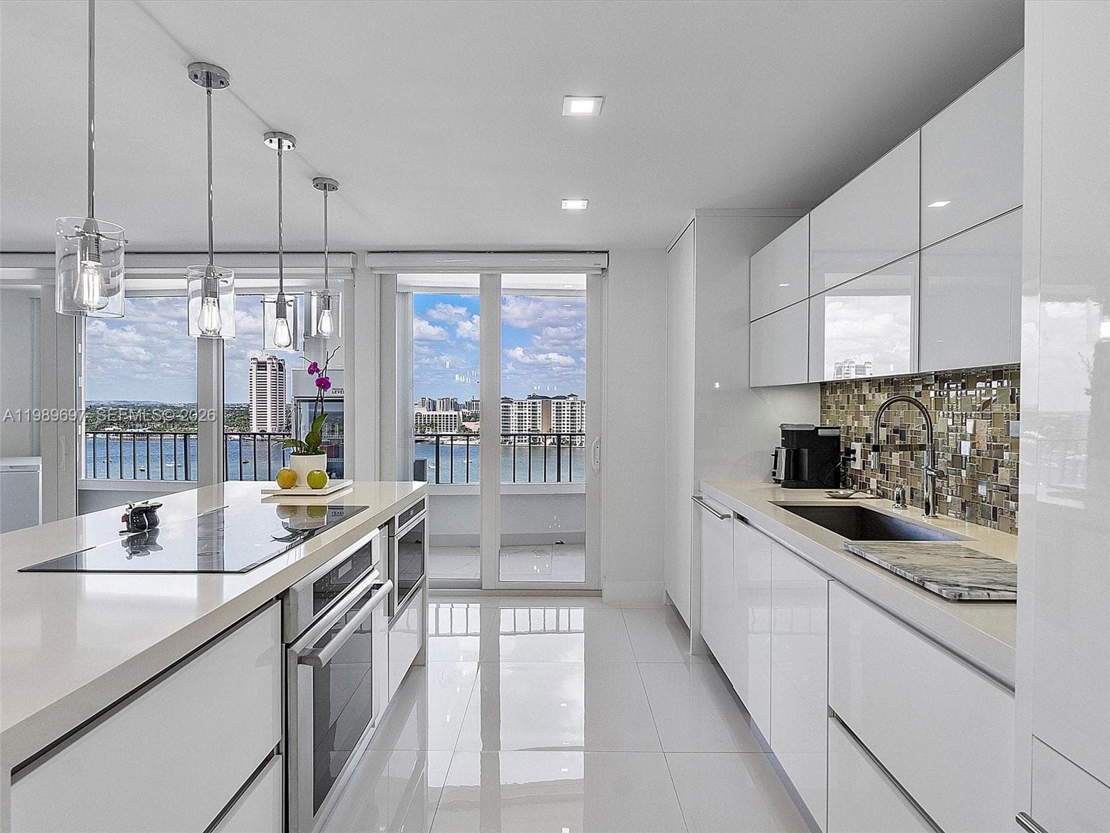 550 Ocean Blvd 1509 photo 12
