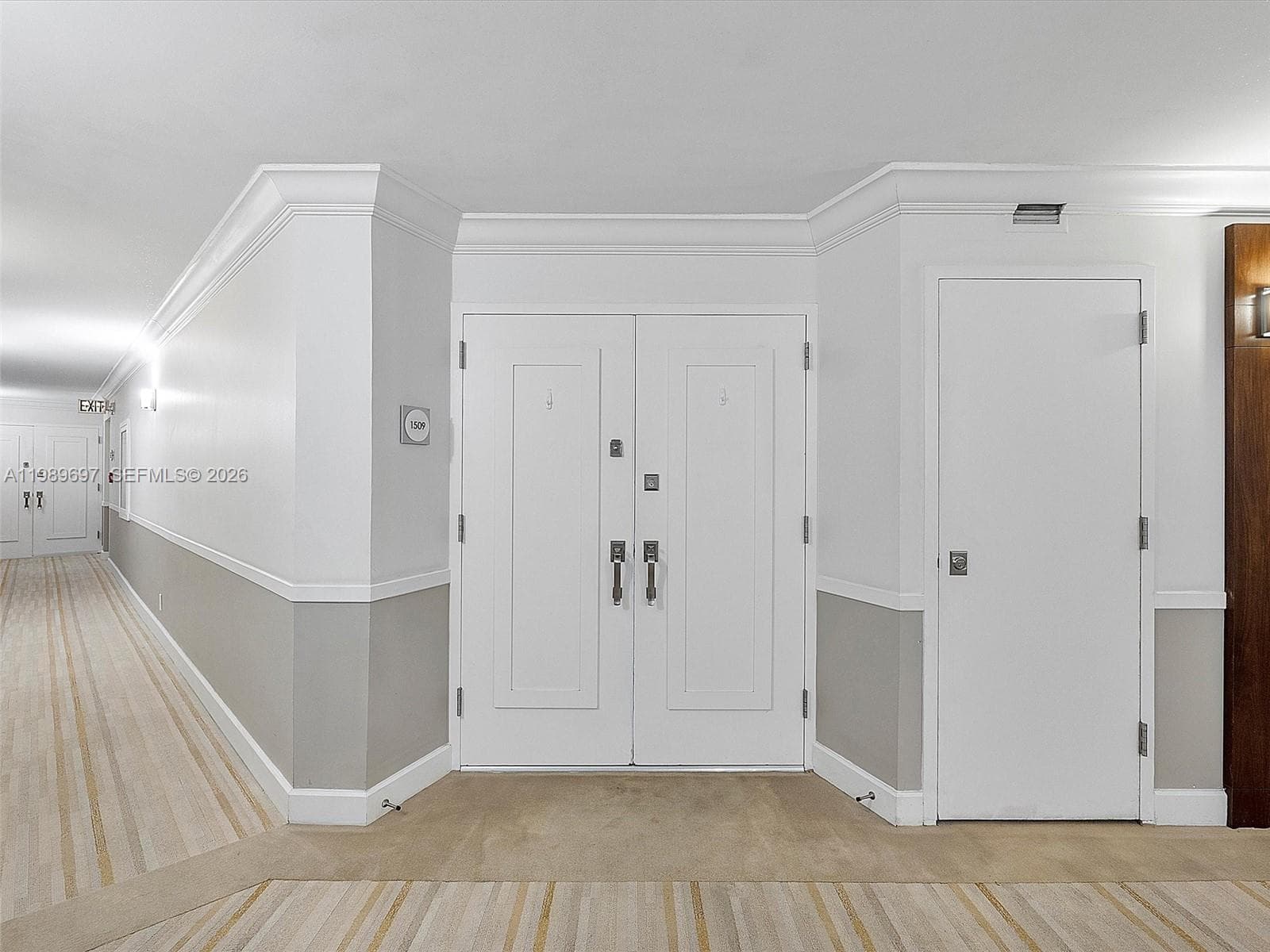 550 Ocean Blvd 1509 photo 3
