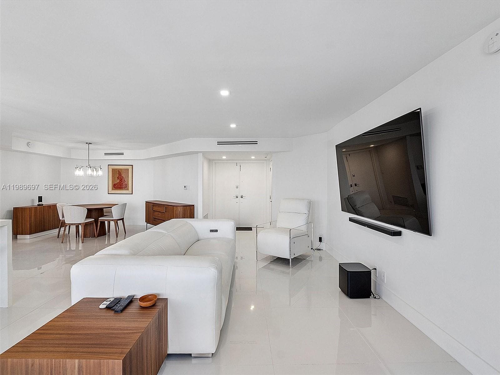 550 Ocean Blvd 1509 photo 8